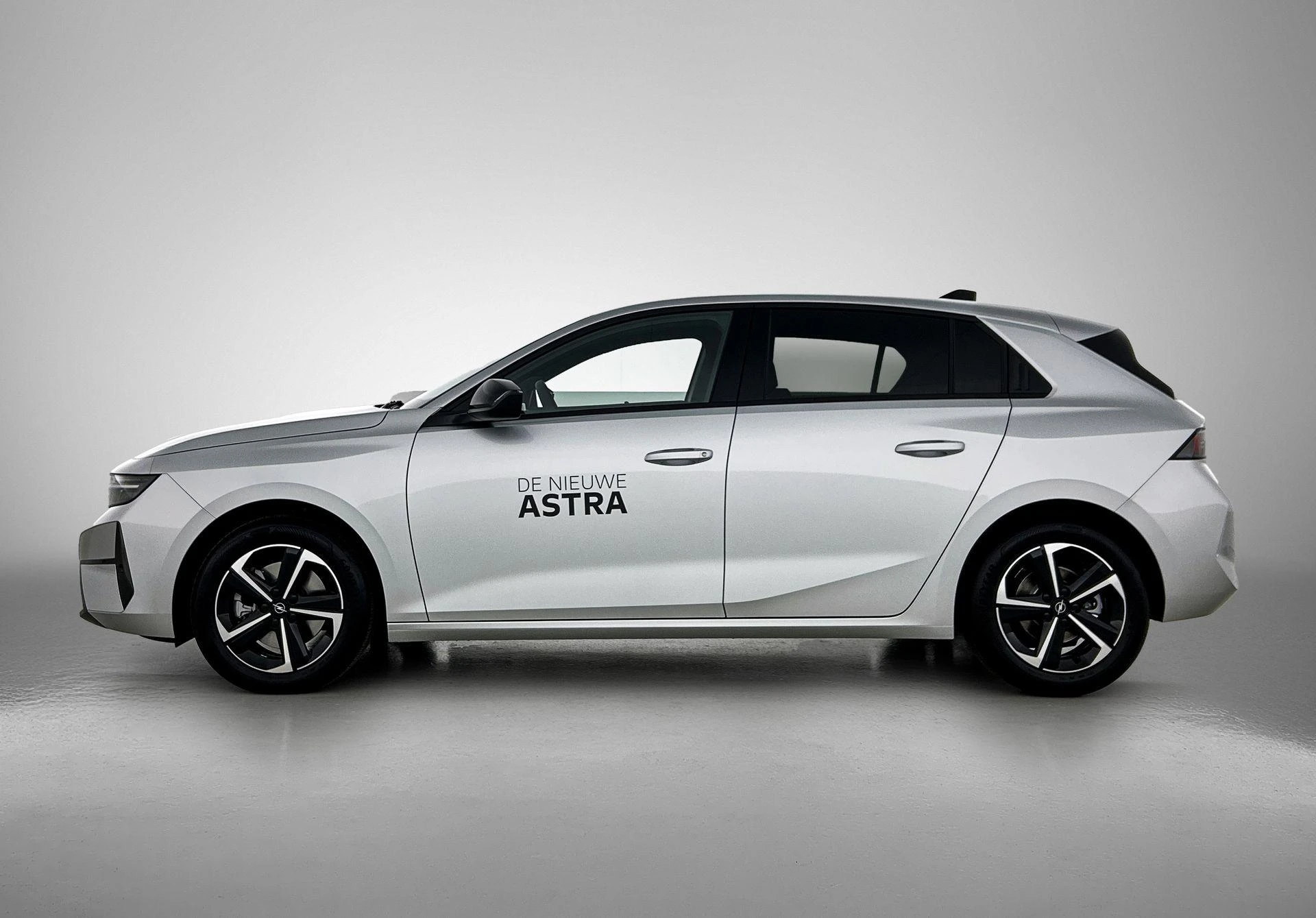 Opel-Astra-image-1