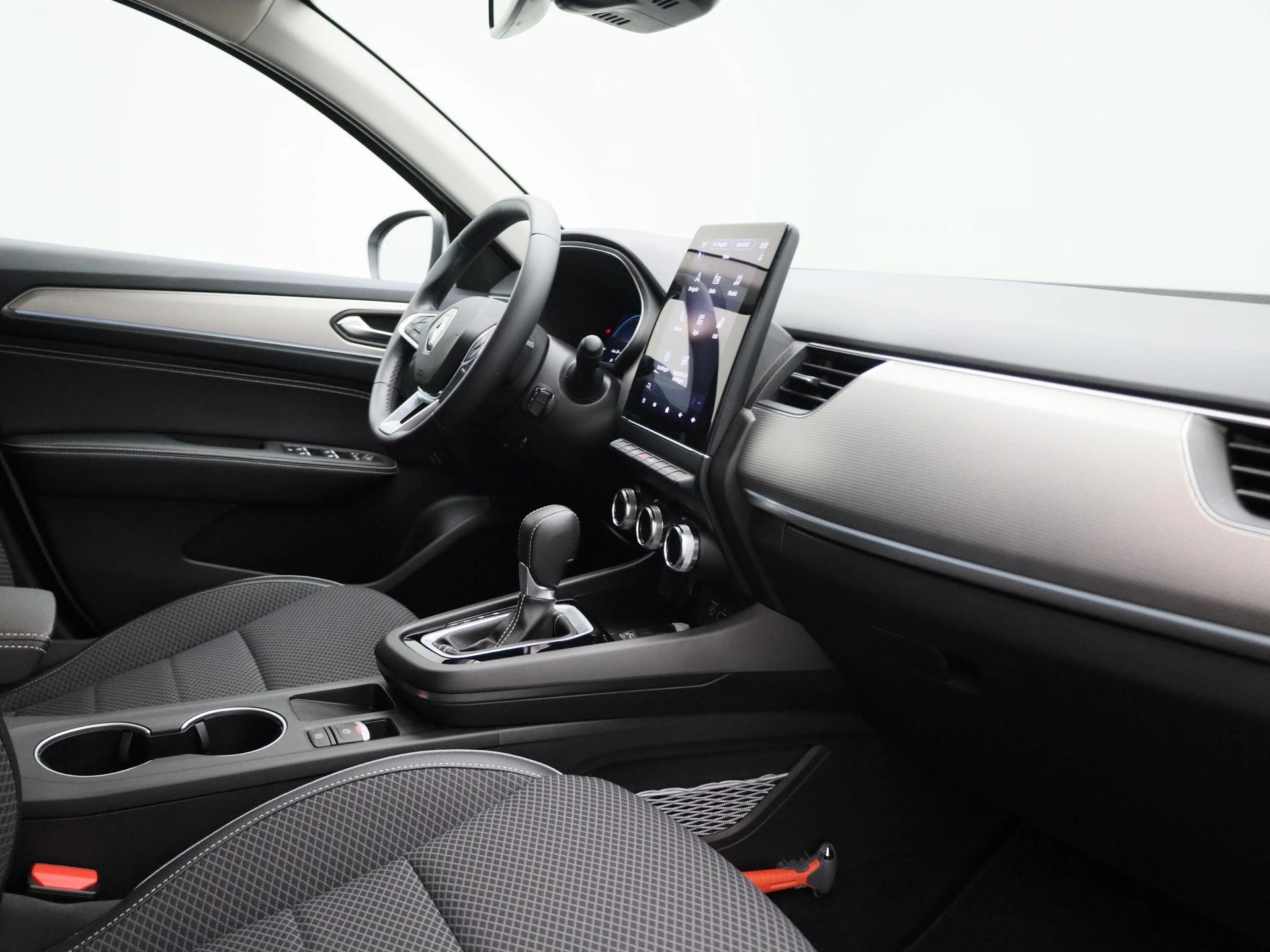 Renault-Arkana-image-29