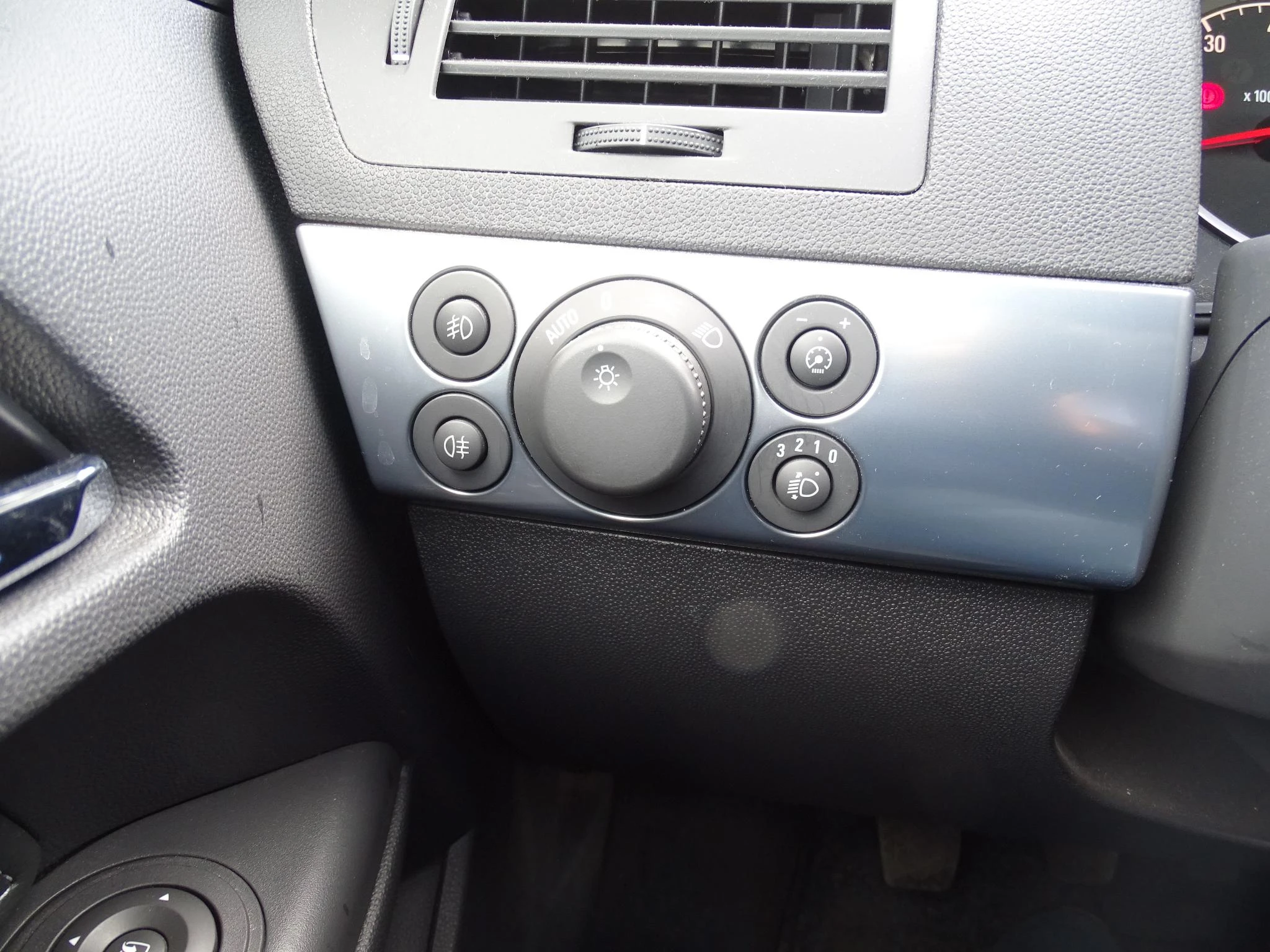 Opel-Astra-image-23