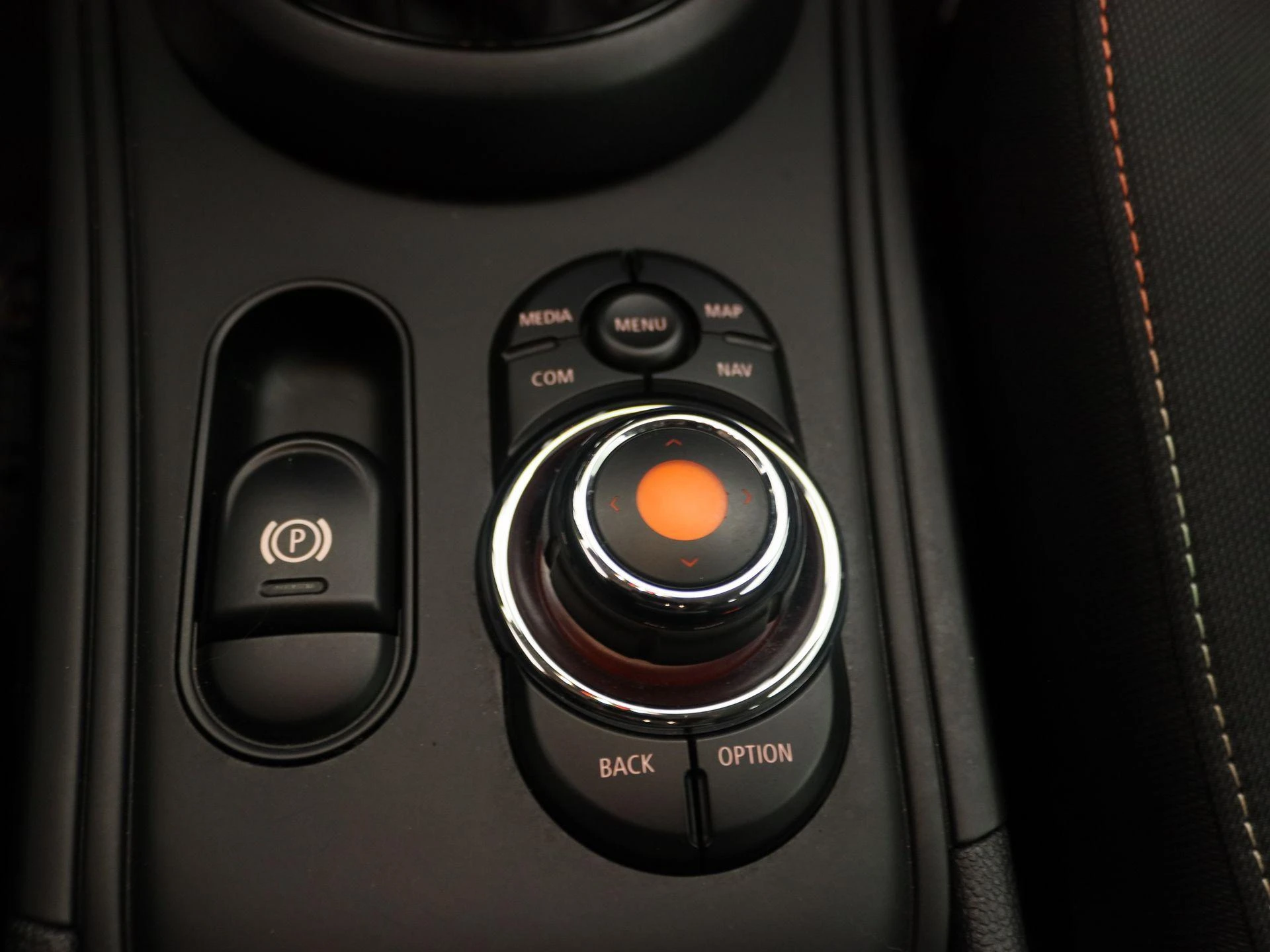 MINI-Countryman-image-17