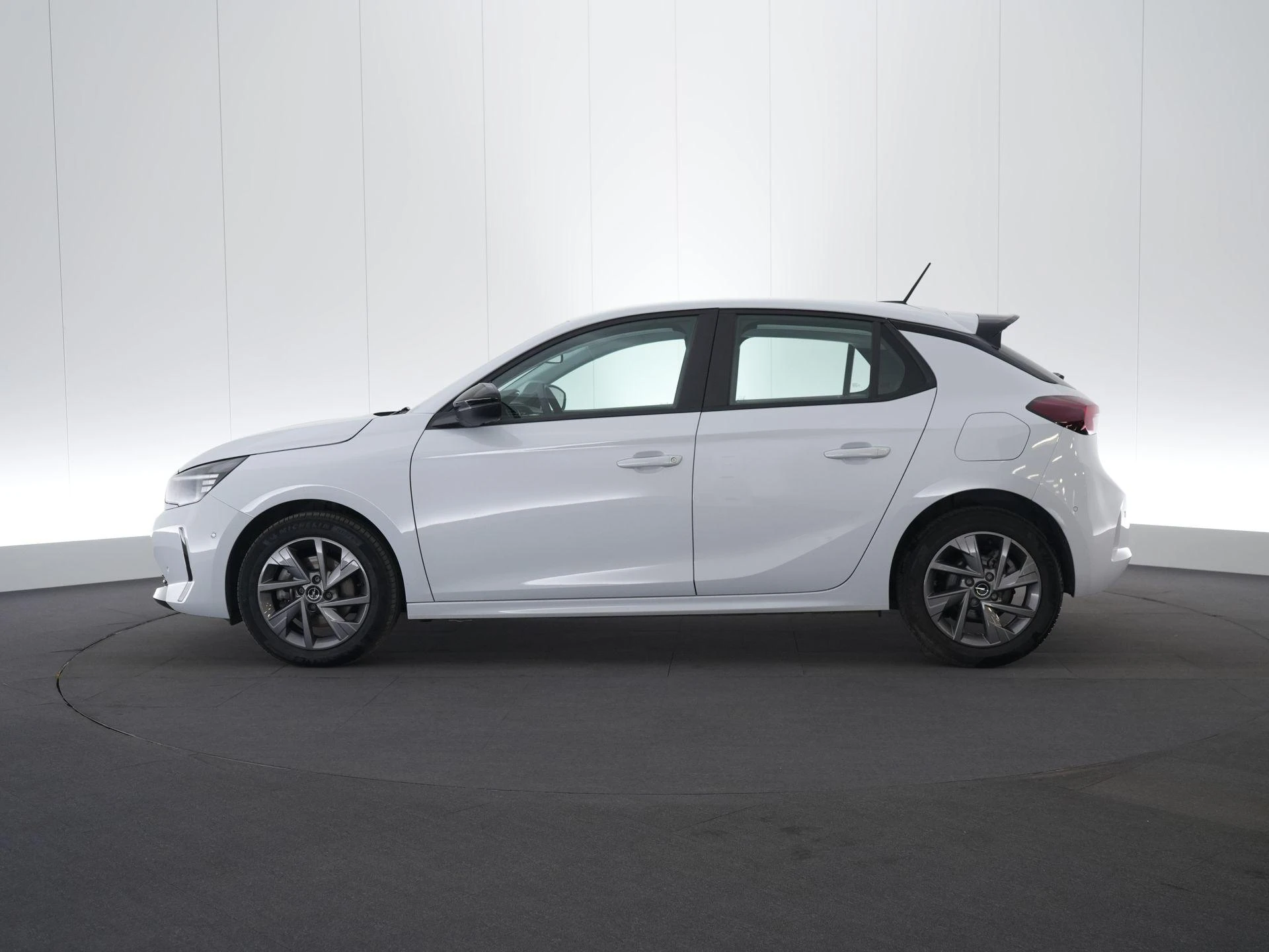 Opel-Corsa-image-3