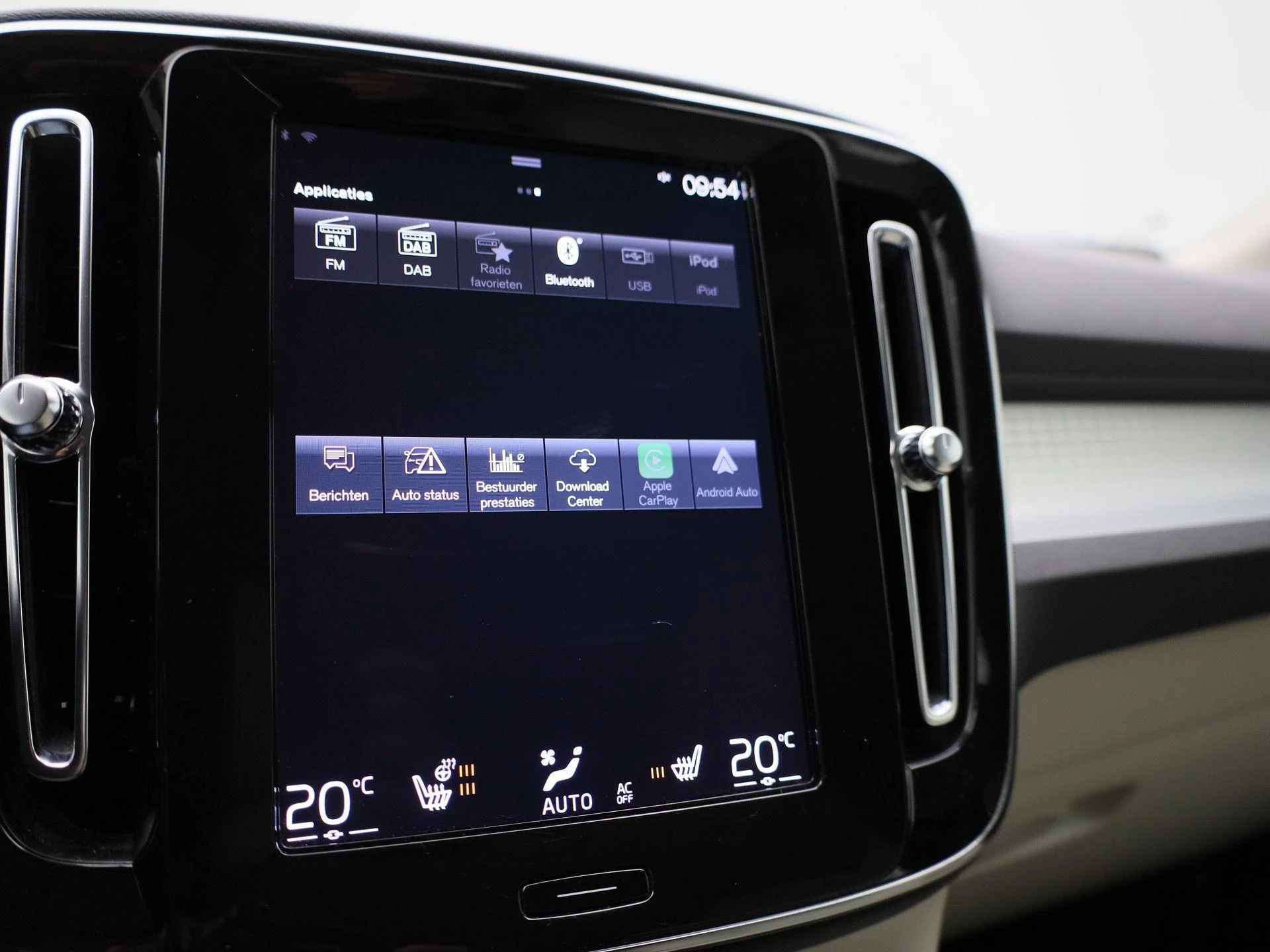 Volvo-XC40-image-25