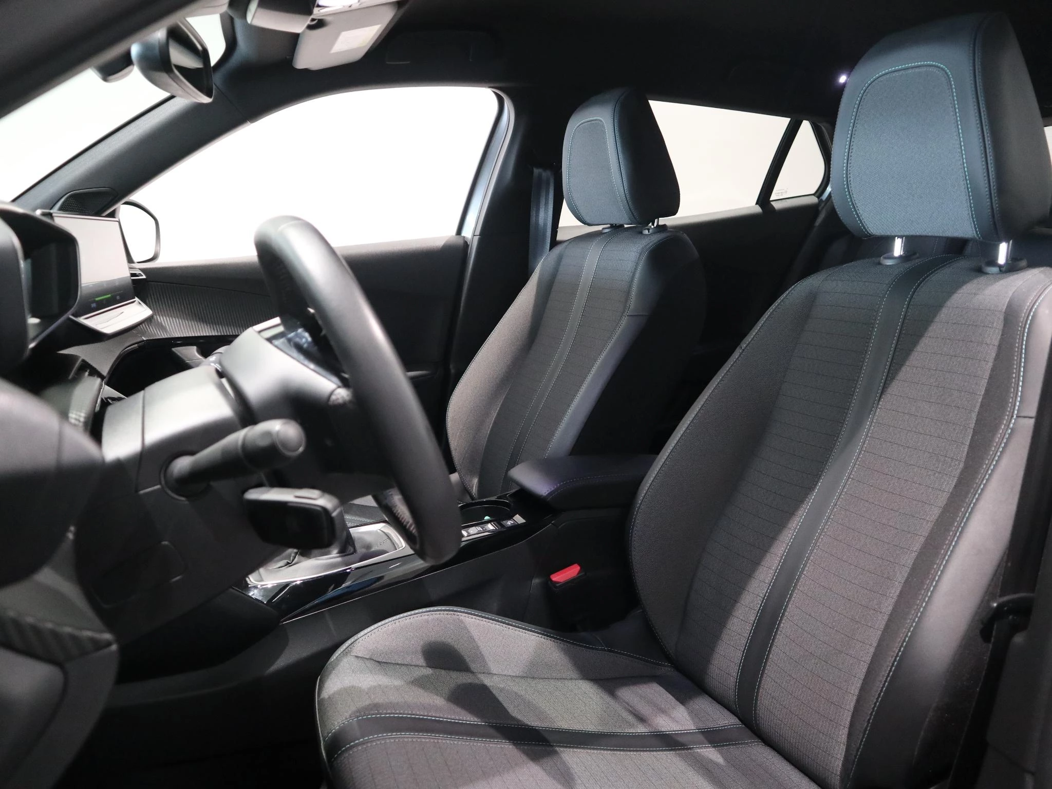 Peugeot-2008-image-8