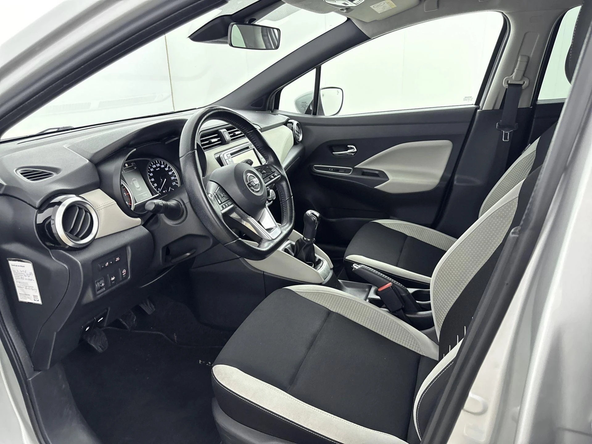 Nissan-Micra-image-7