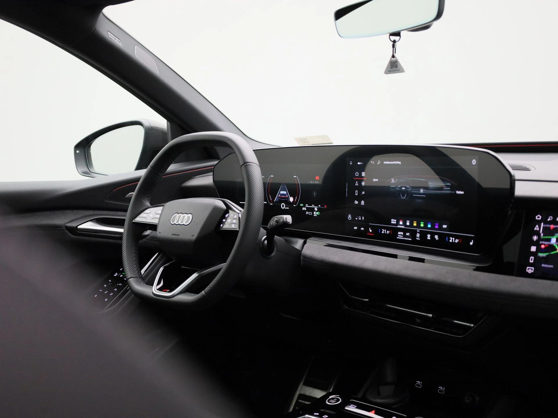 Audi-Q6 e-tron-image-48