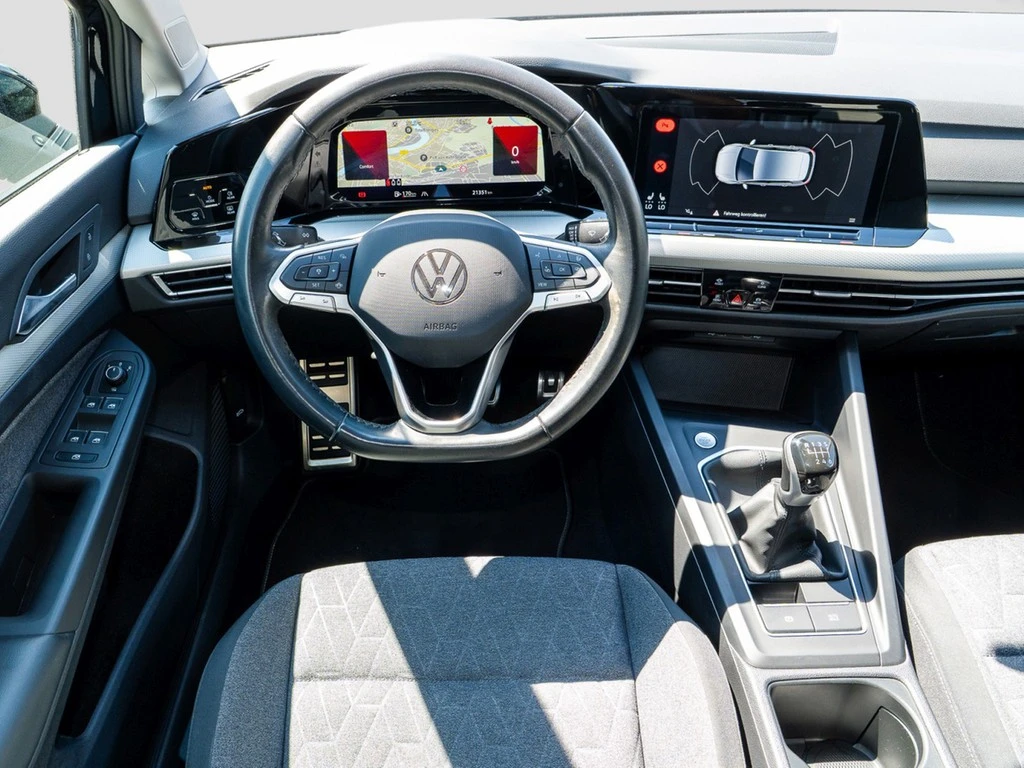 Volkswagen-Golf-image-10