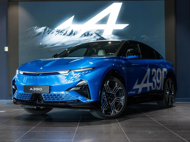 Alpine A390