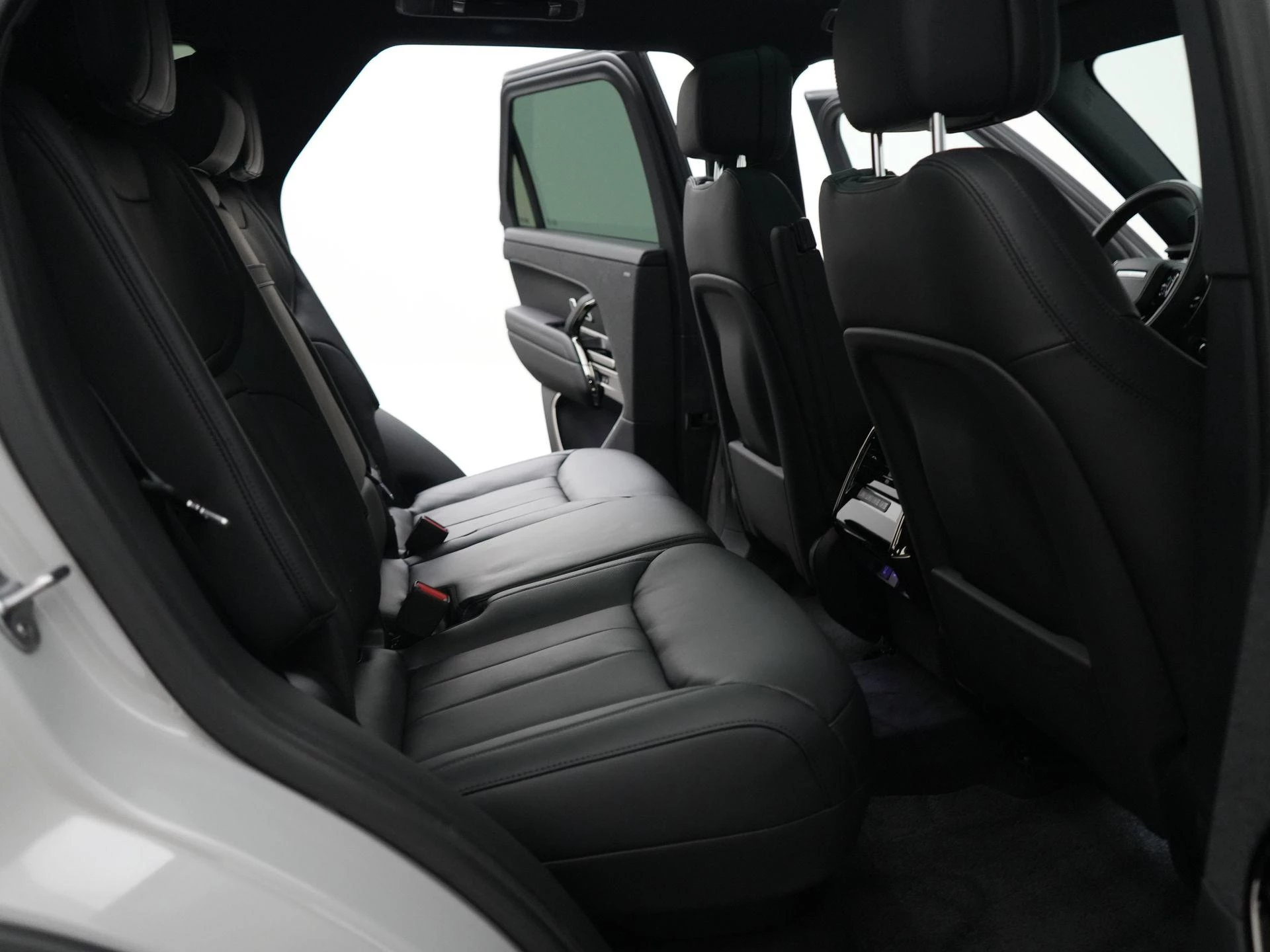 Land Rover Range Rover Sport 3.0 P460e MOMENTUM EDITION