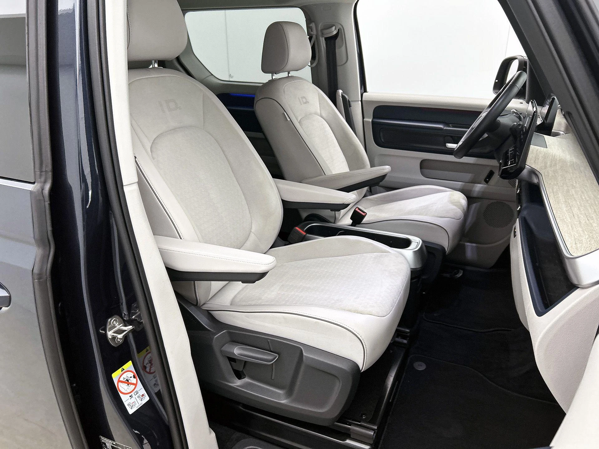Volkswagen-ID. Buzz-image-49