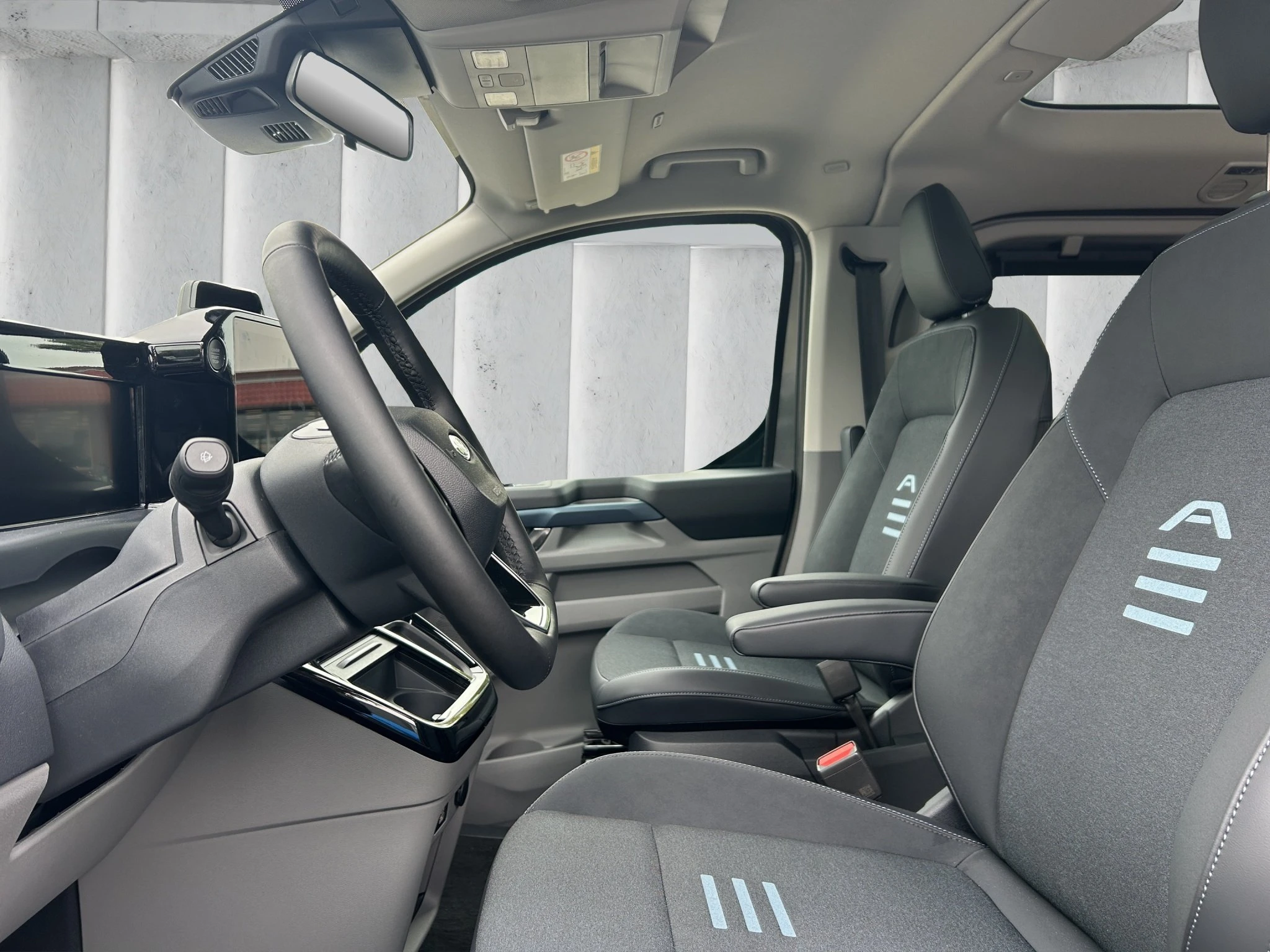Ford-Tourneo Custom-image-9