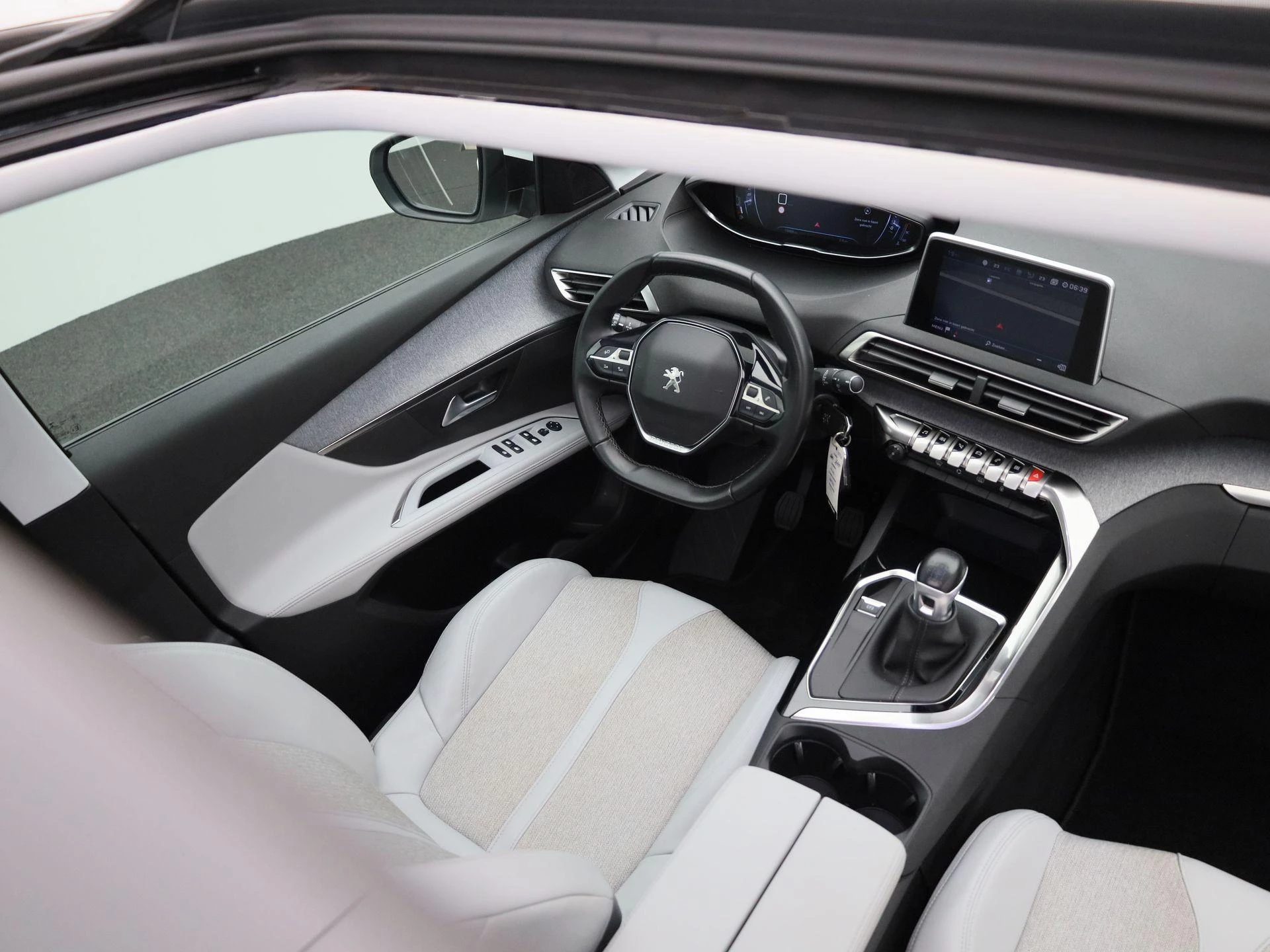 Peugeot-5008-image-3