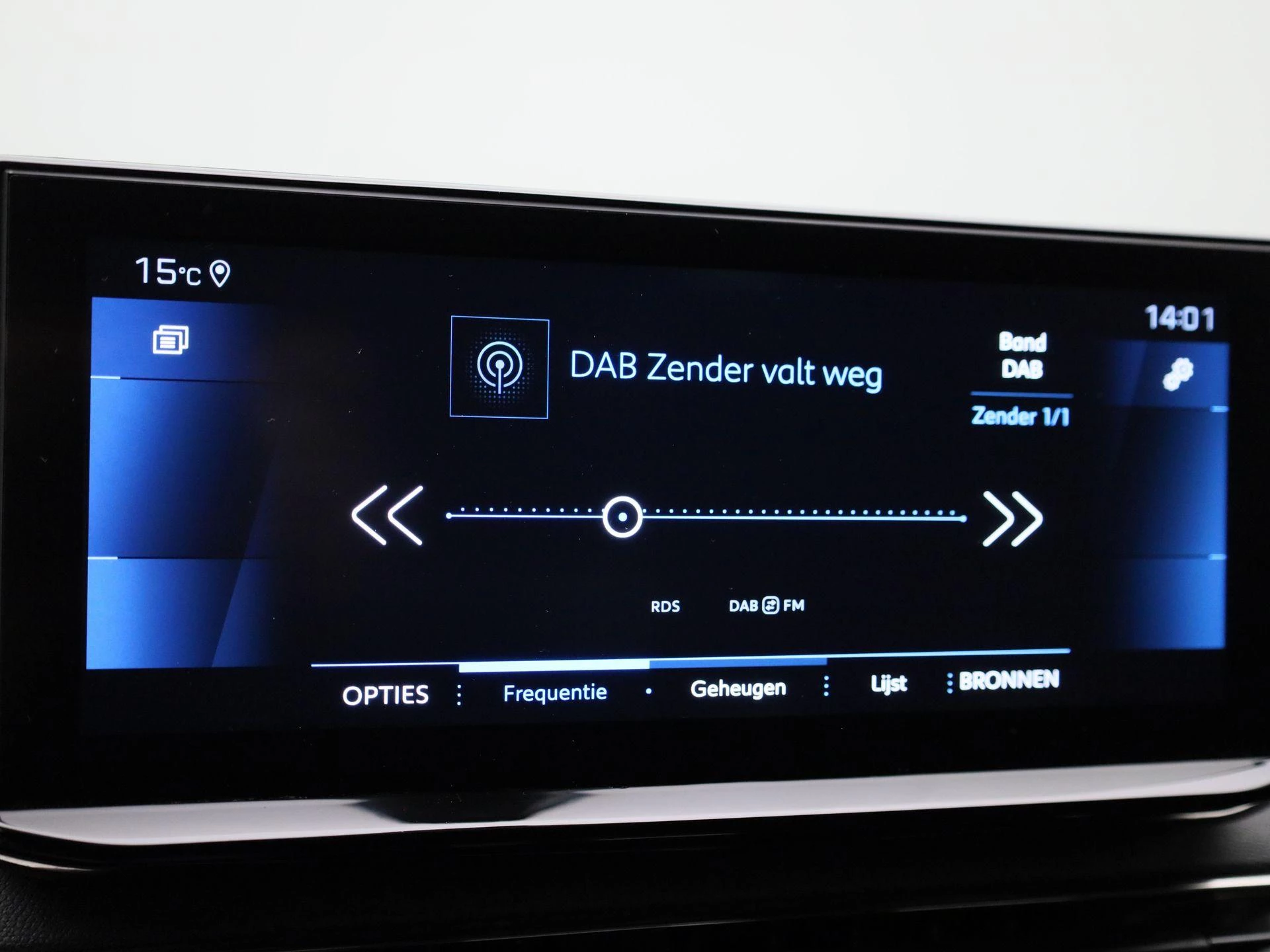 Peugeot-5008-image-14