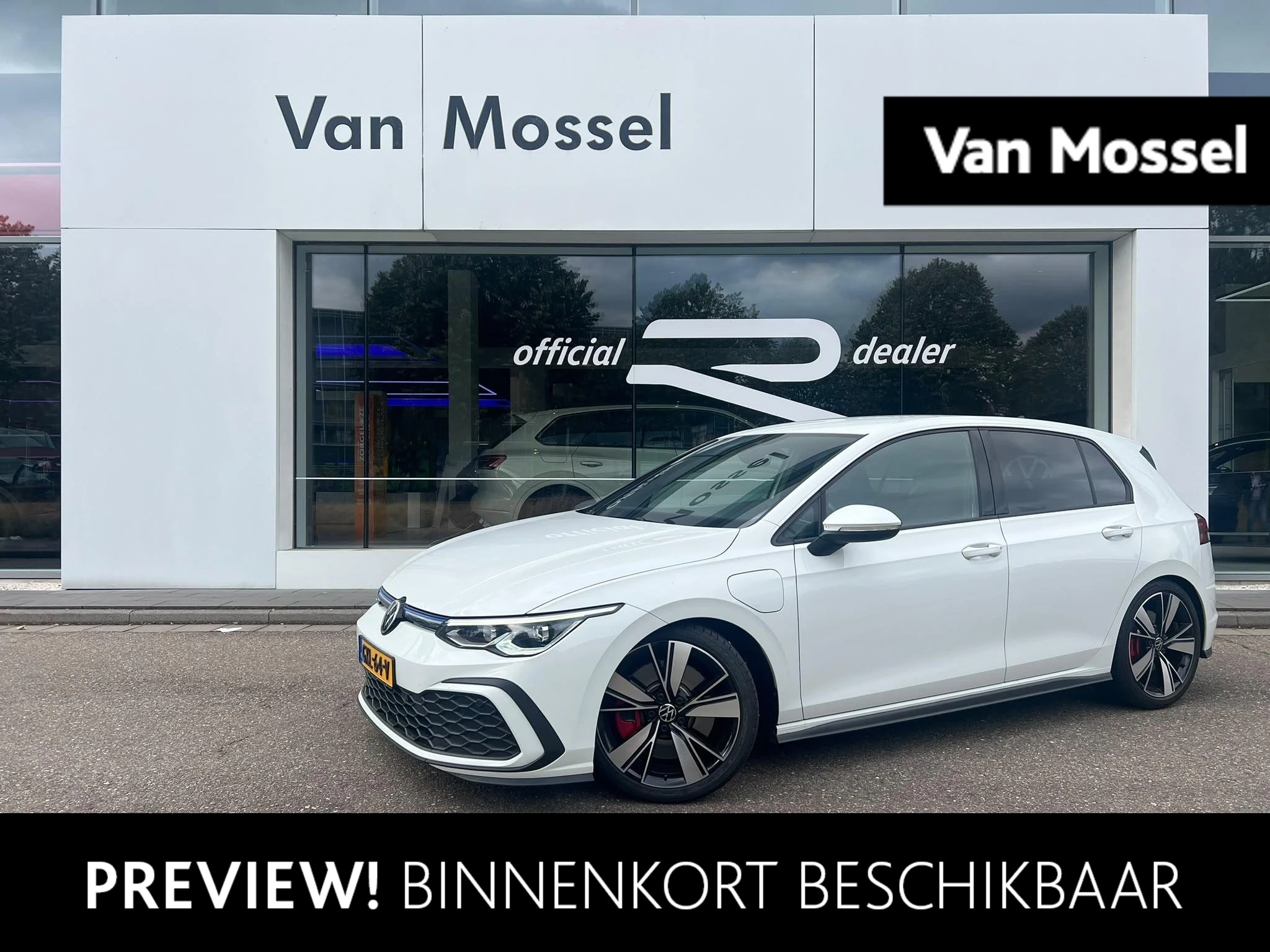 Volkswagen-Golf-image-0
