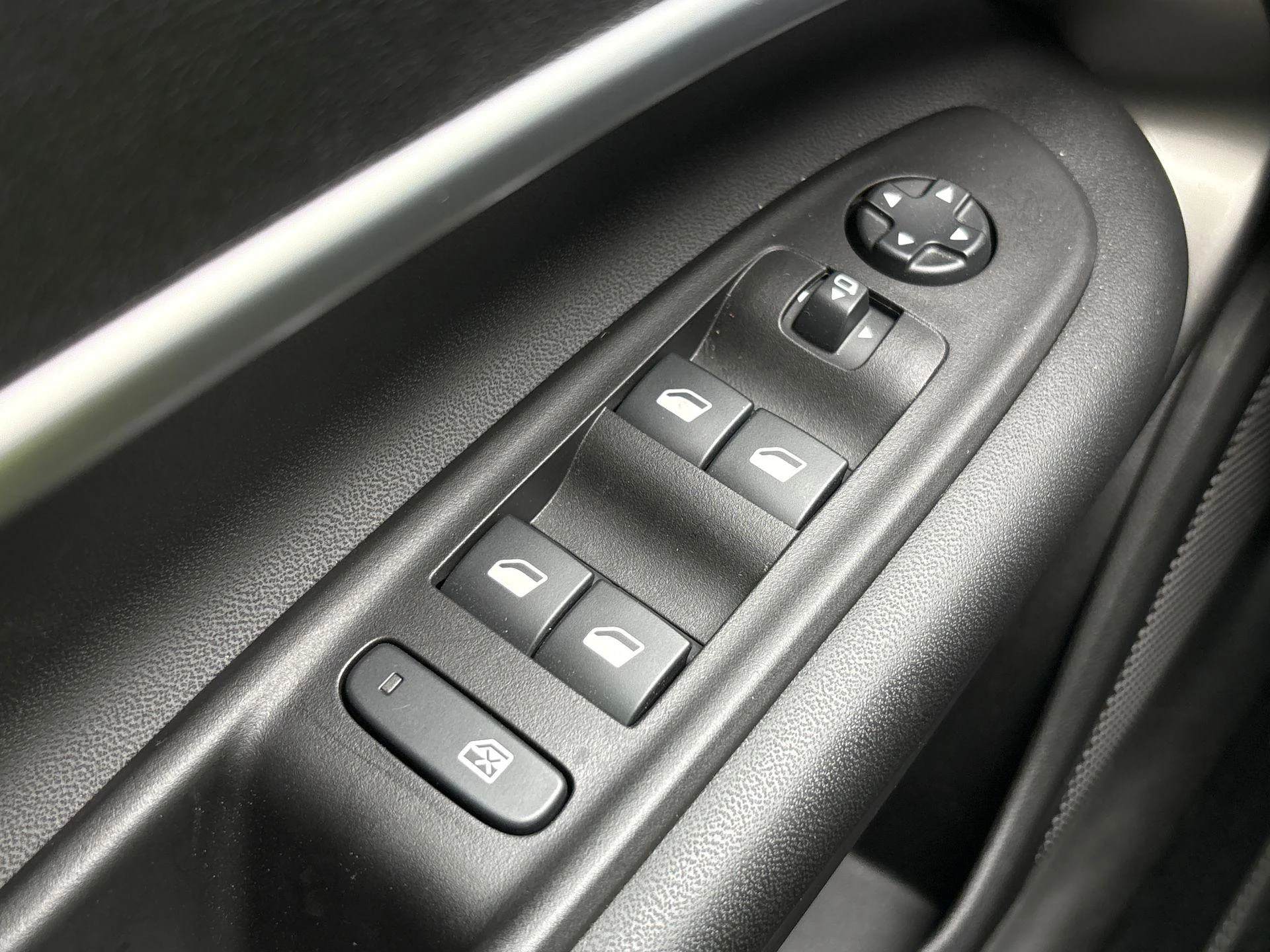 Jeep-Avenger-image-29