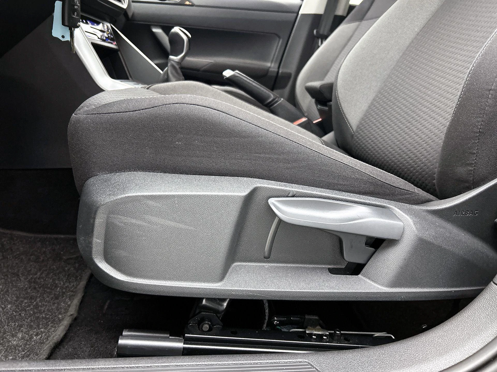 Volkswagen-Polo-image-24