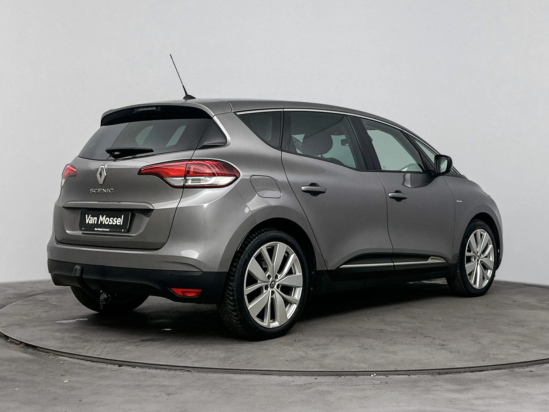 Renault-Scénic-image-3
