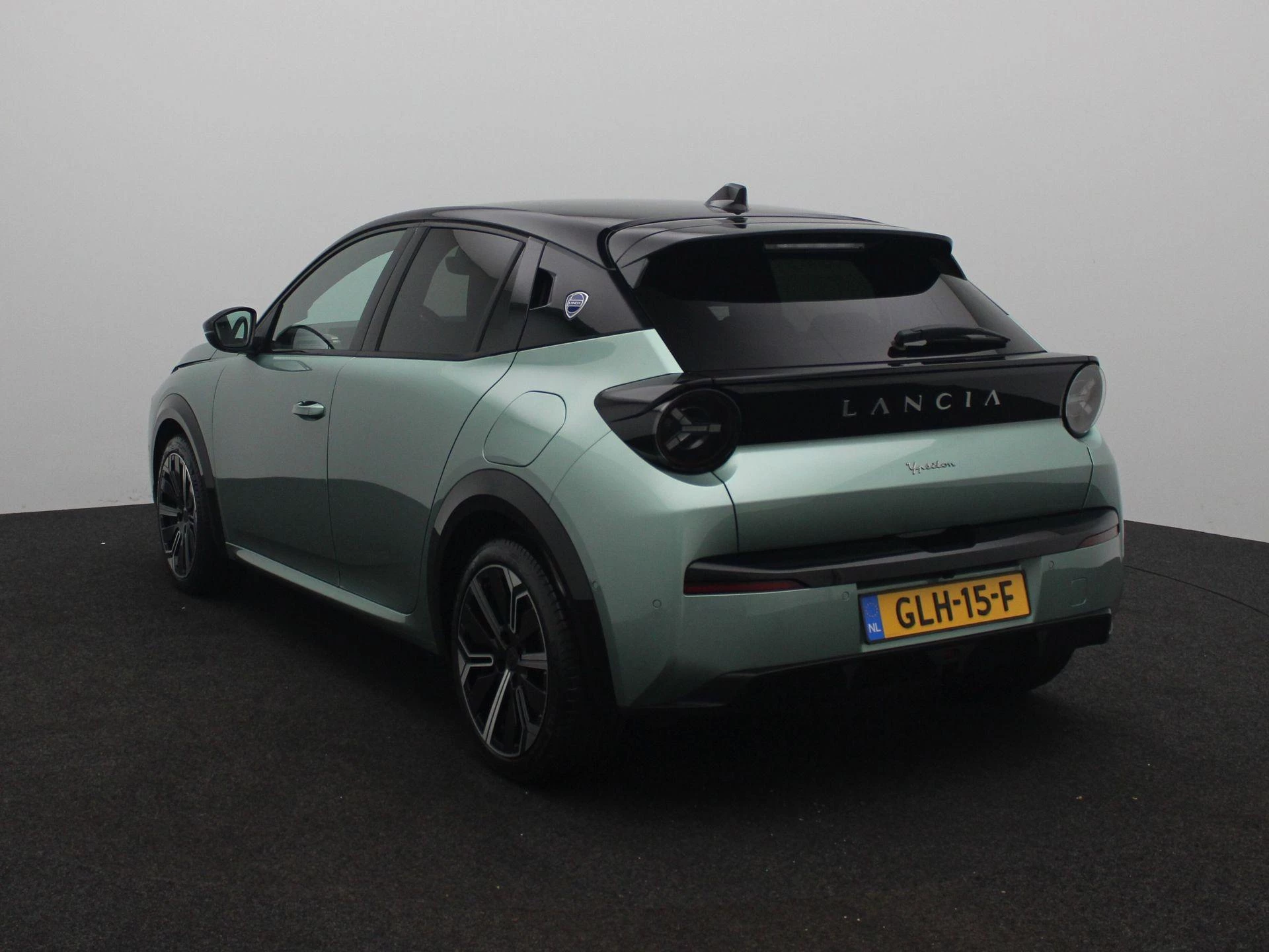 Lancia-Ypsilon-image-1