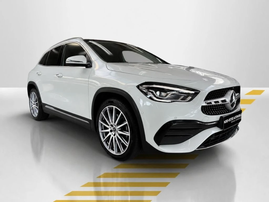 Mercedes-Benz-GLA 220 d-image-16