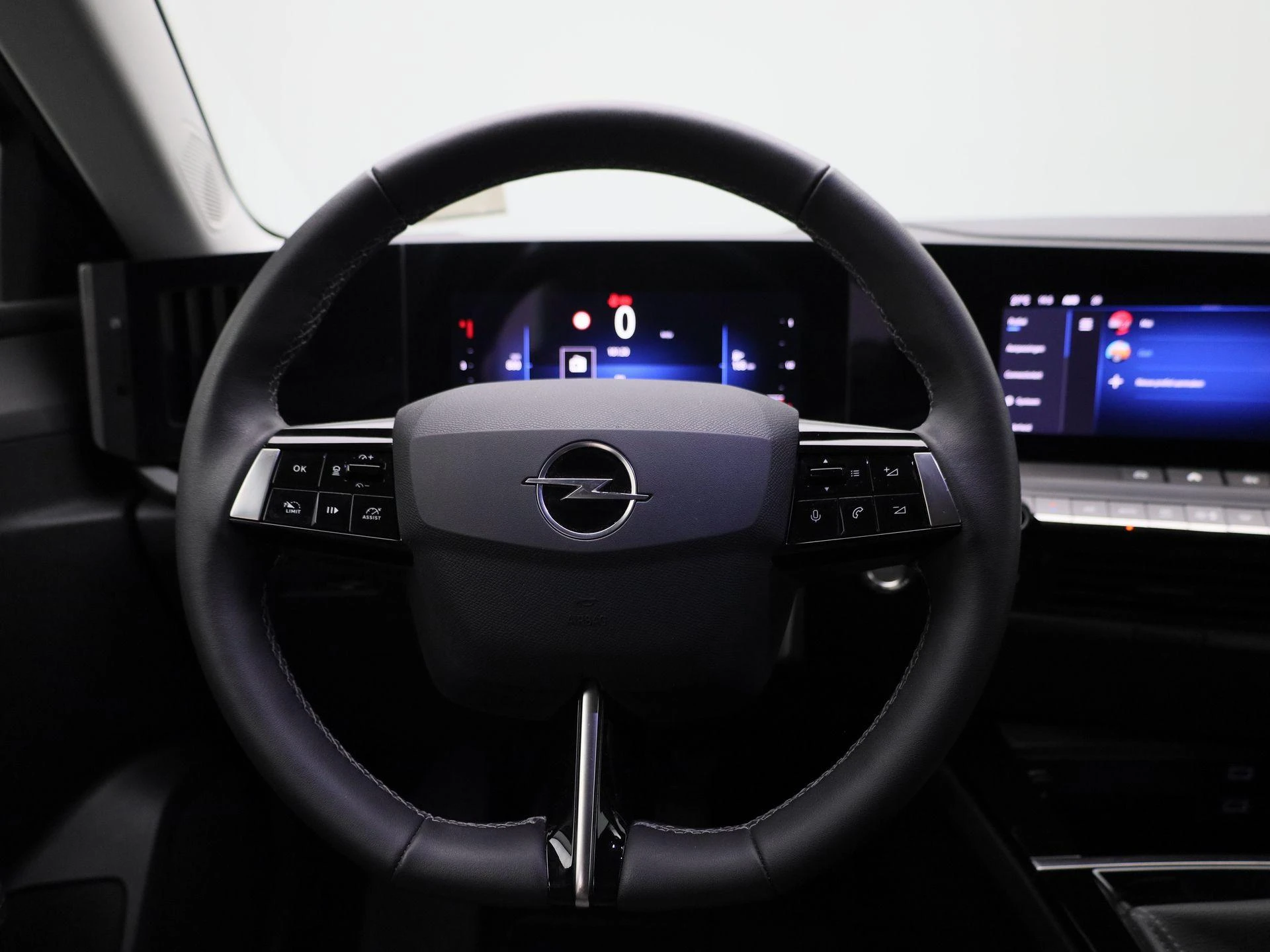 Opel-Astra-image-6