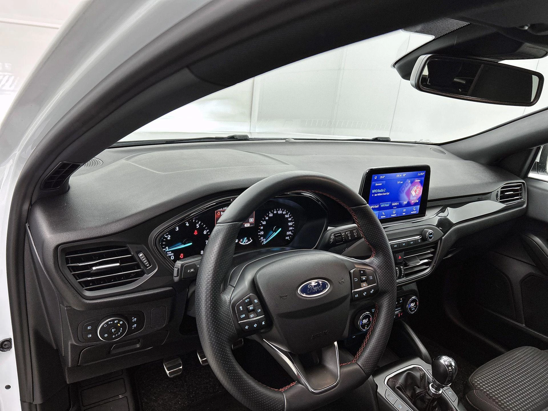 Ford Focus 1.0 EcoBoost Hybrid ST Line X Business