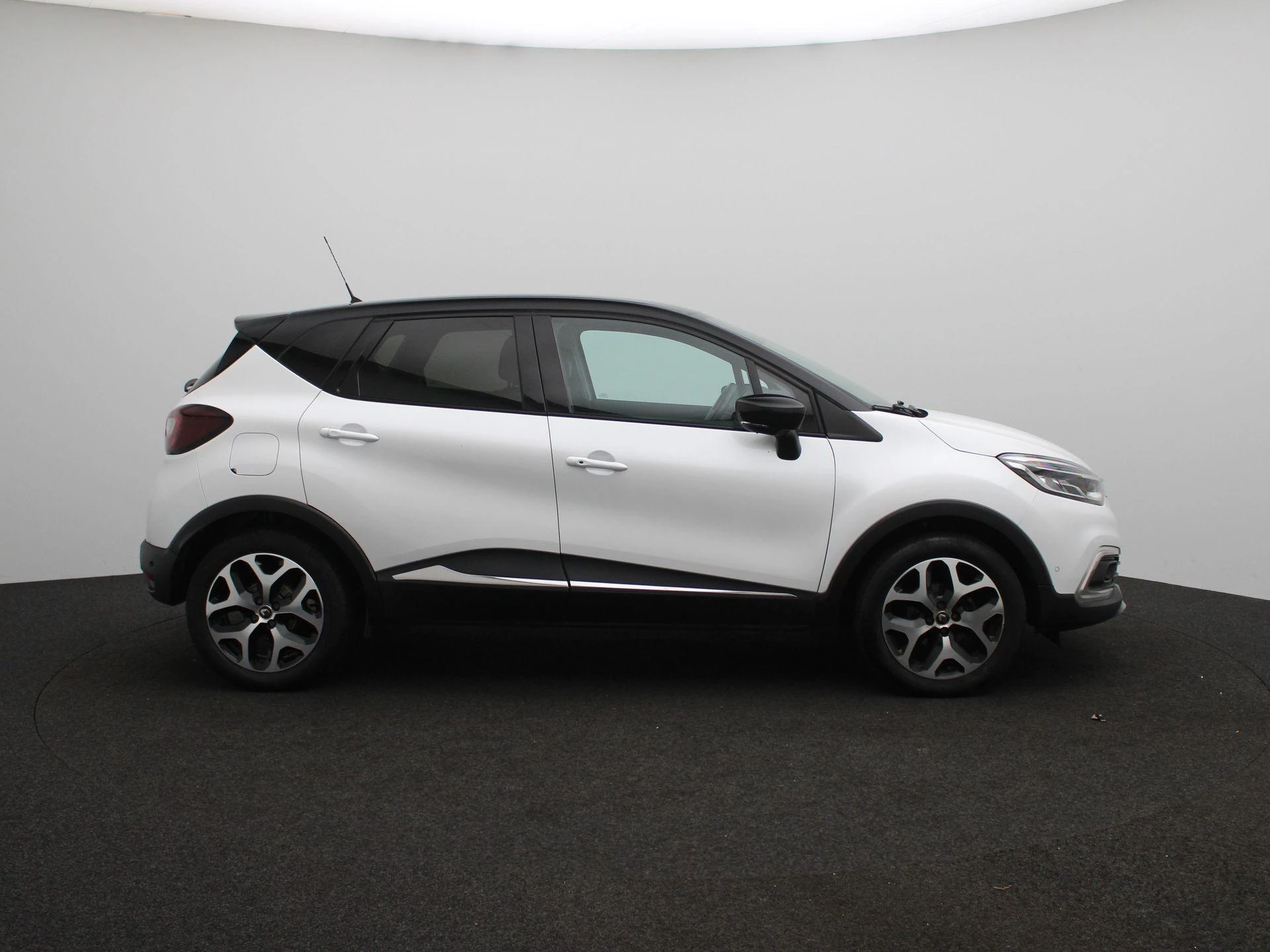 Renault-Captur-image-5