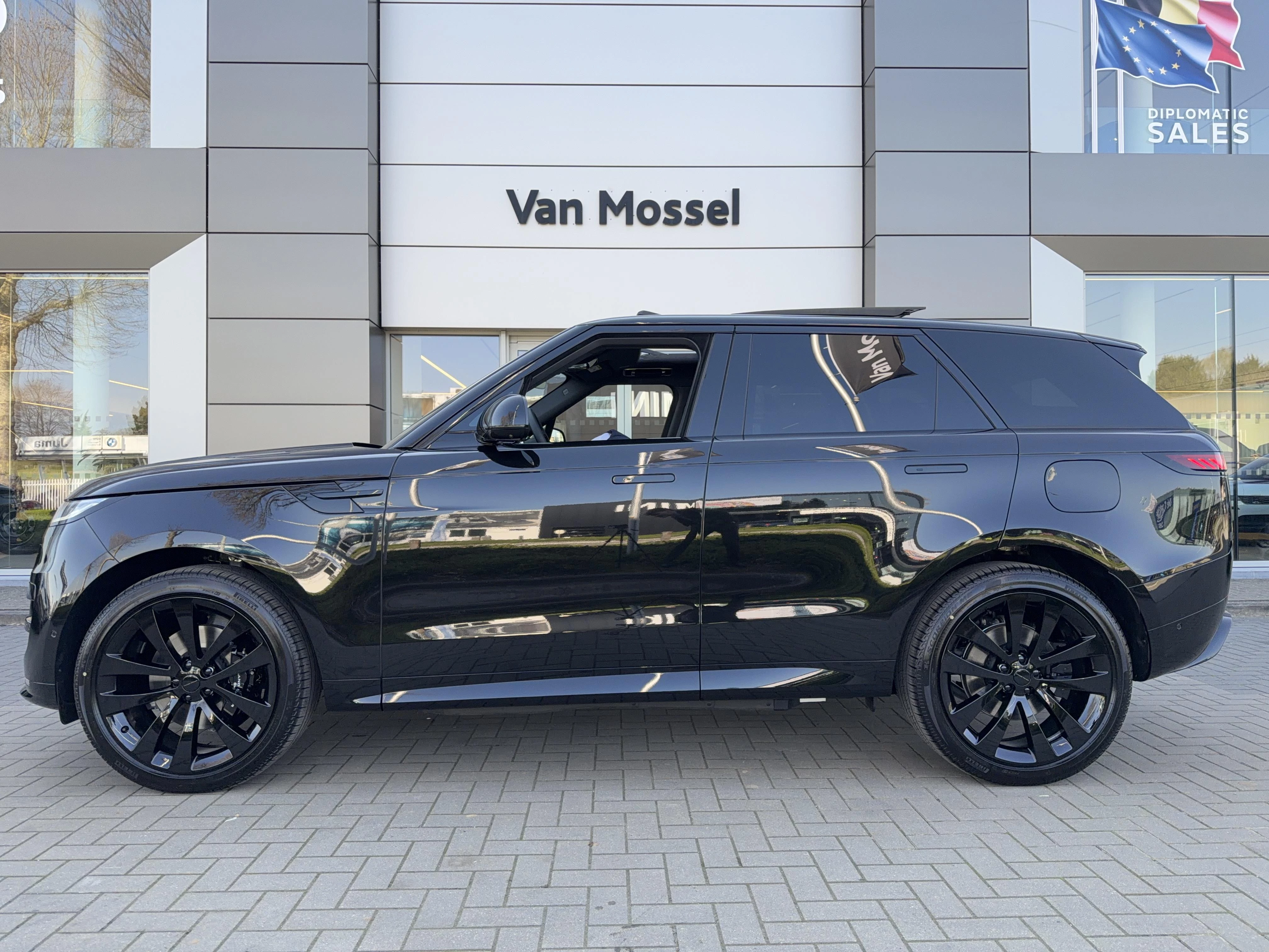 Land Rover-Range Rover Sport-image-3