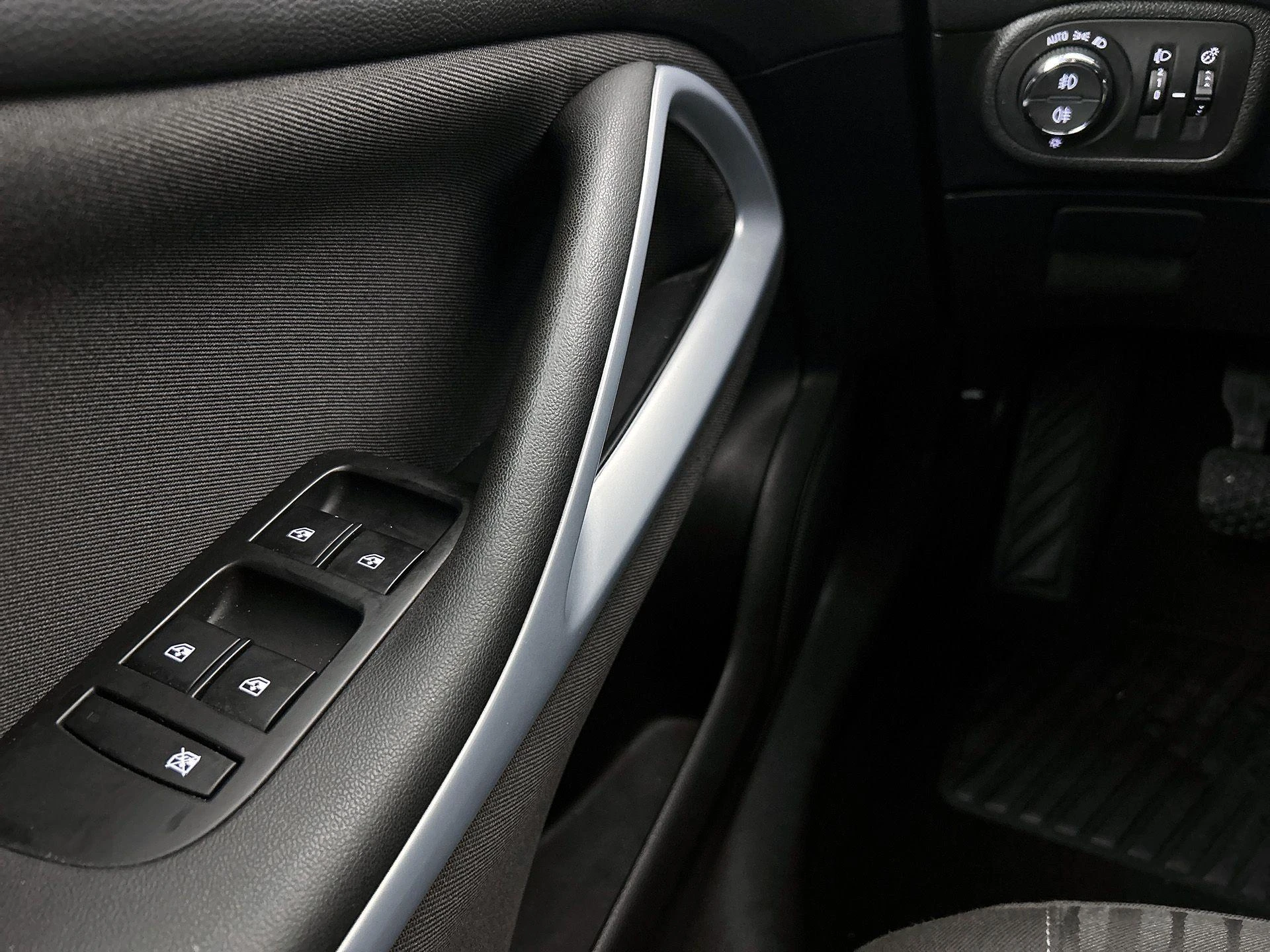 Opel-Zafira Tourer-image-23