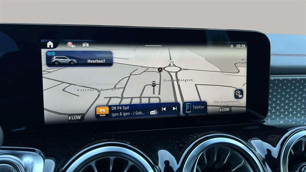 Mercedes-Benz-EQB-image-15