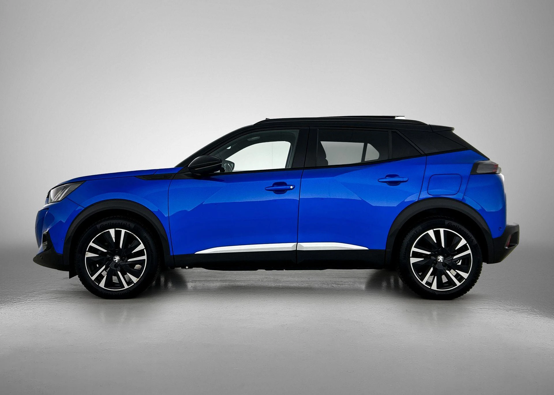 Peugeot-e-2008-image-1