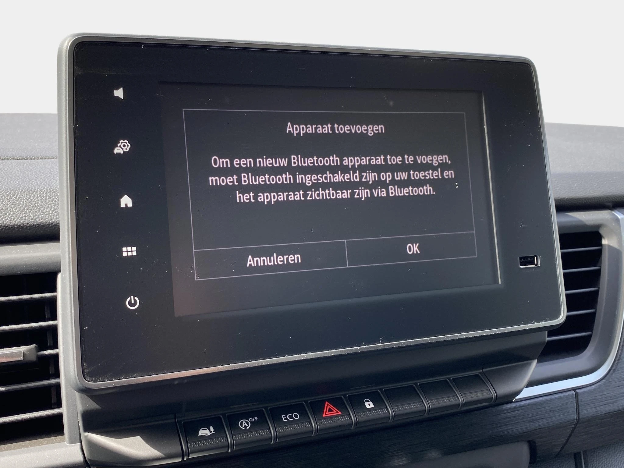 Renault-Trafic-image-16