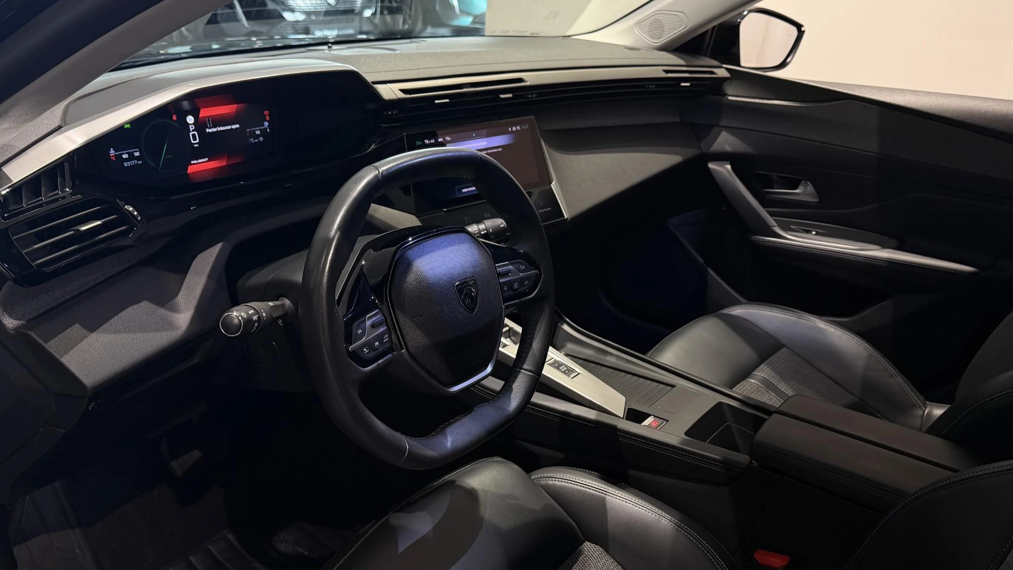 Peugeot-308-image-1