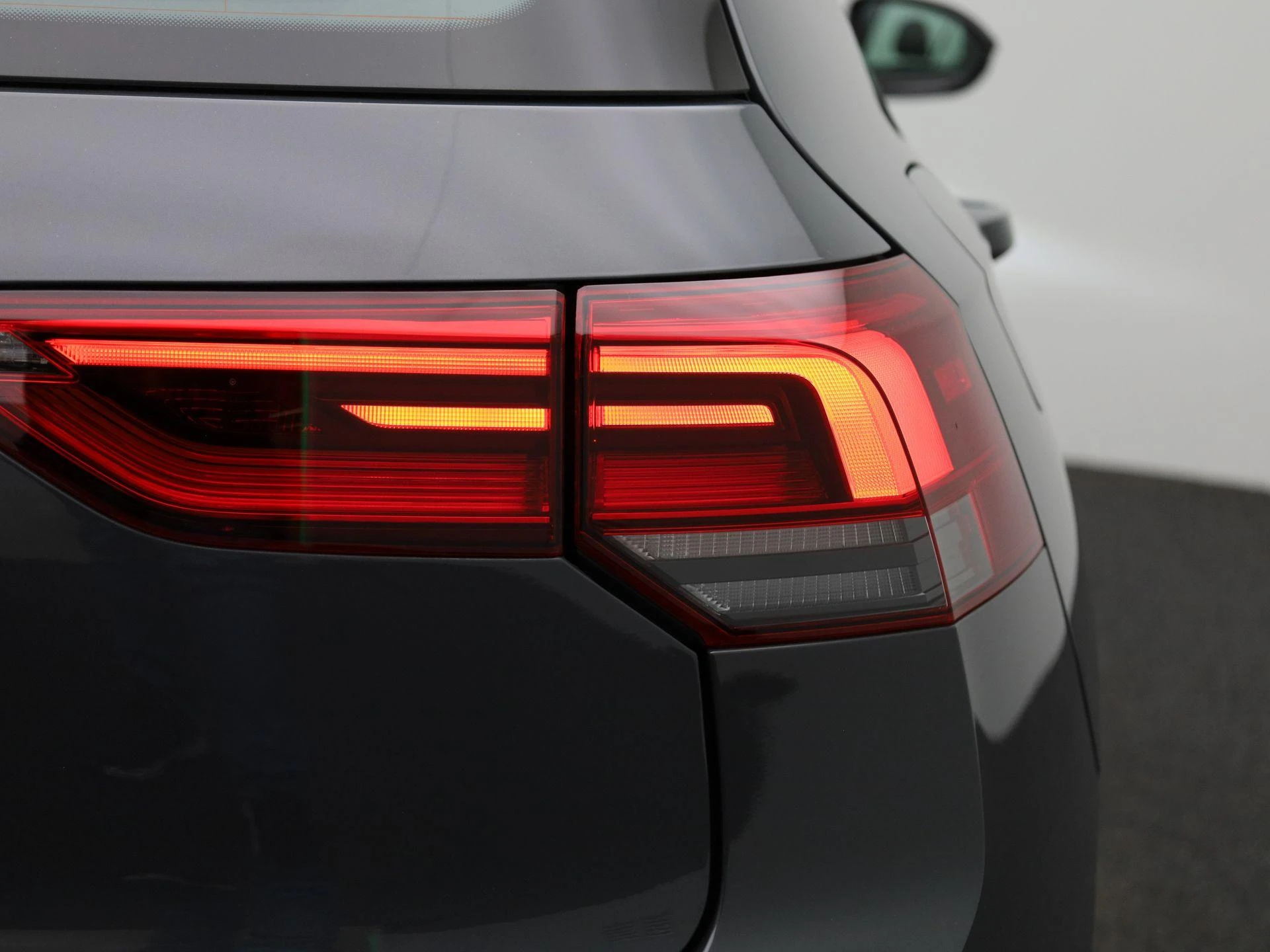 Volkswagen-Golf-image-37