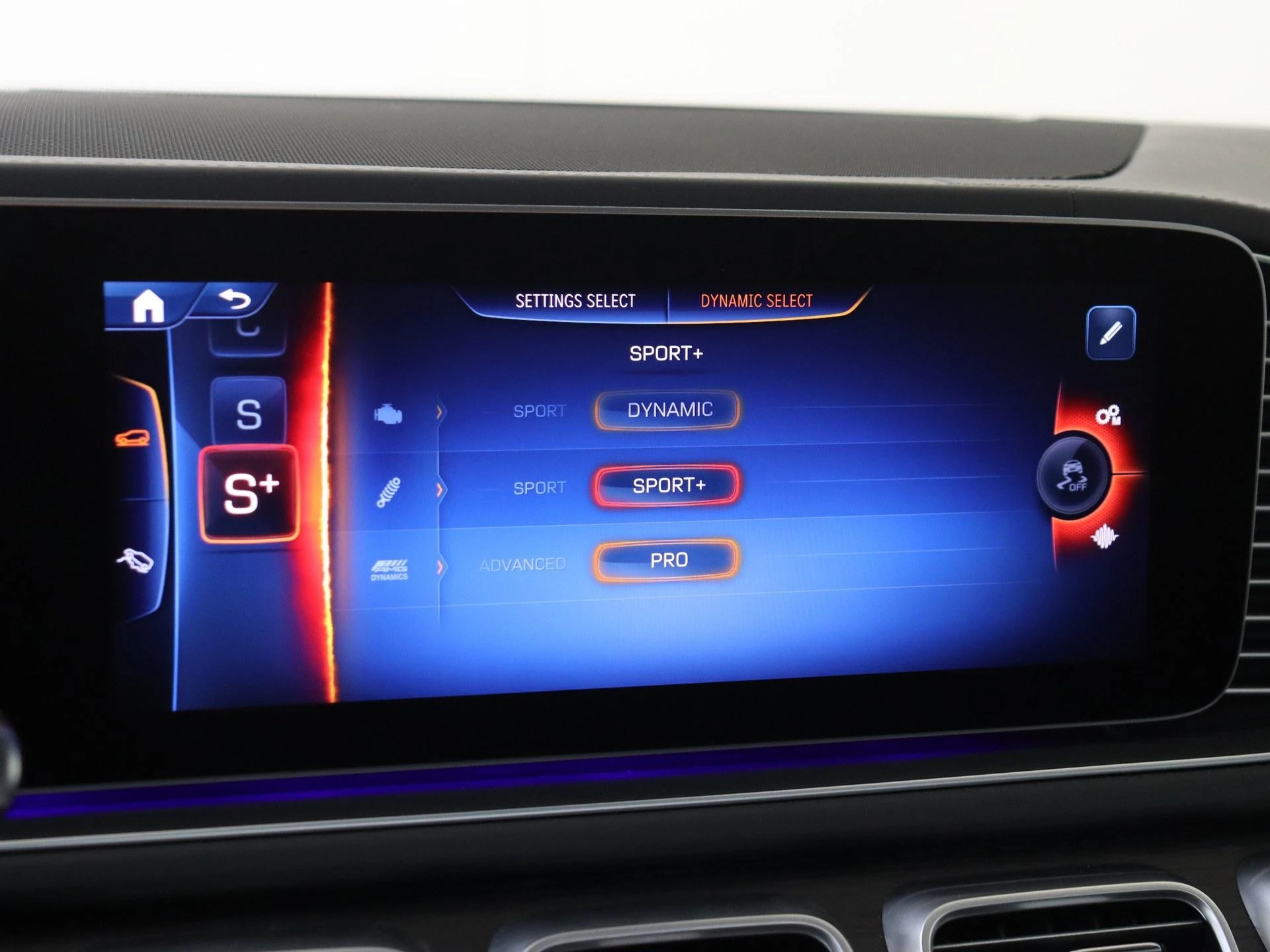 Mercedes-Benz-GLE-image-25