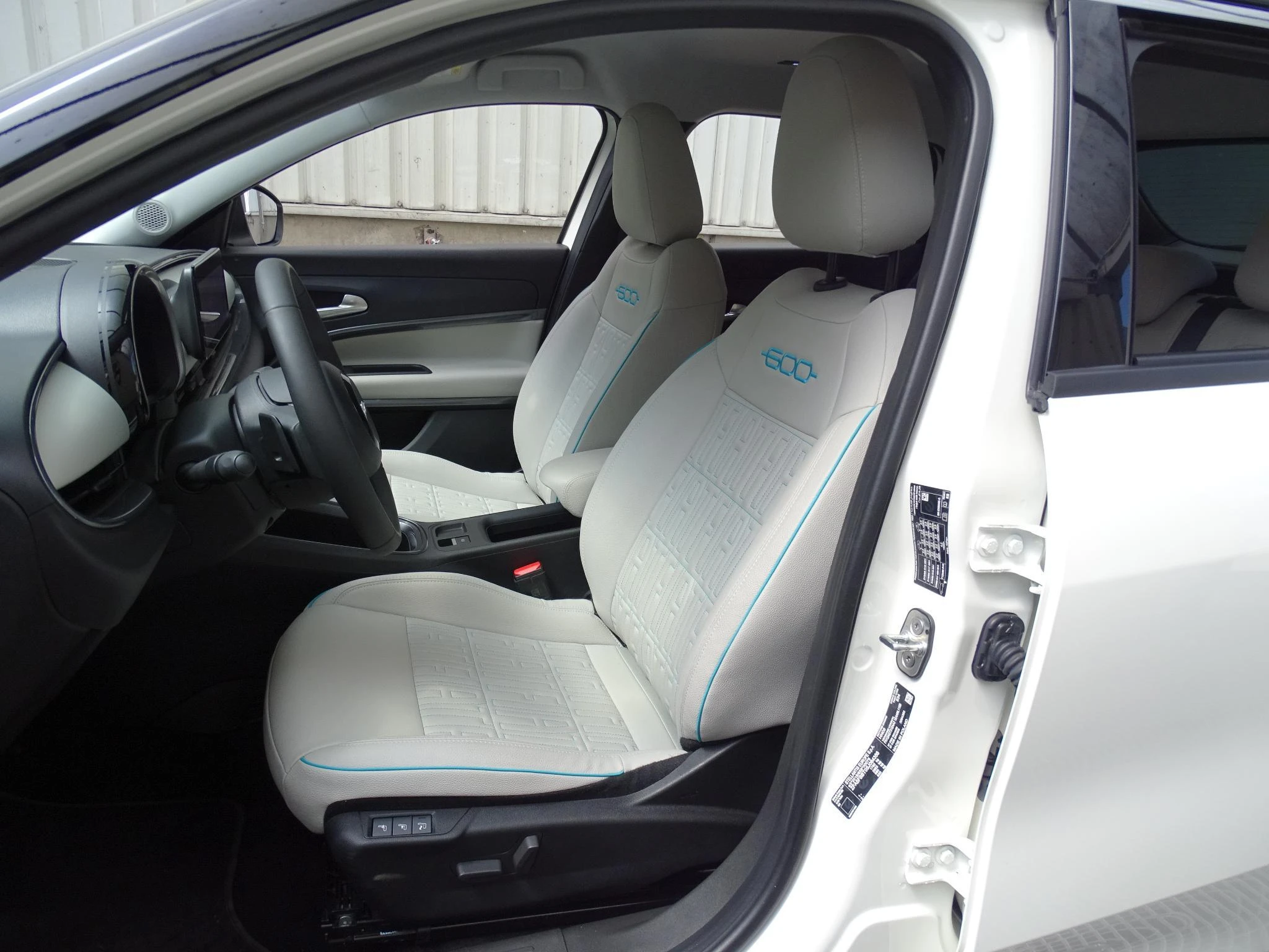 Fiat 600 1.2 Hybrid 100cv DCT La Prima