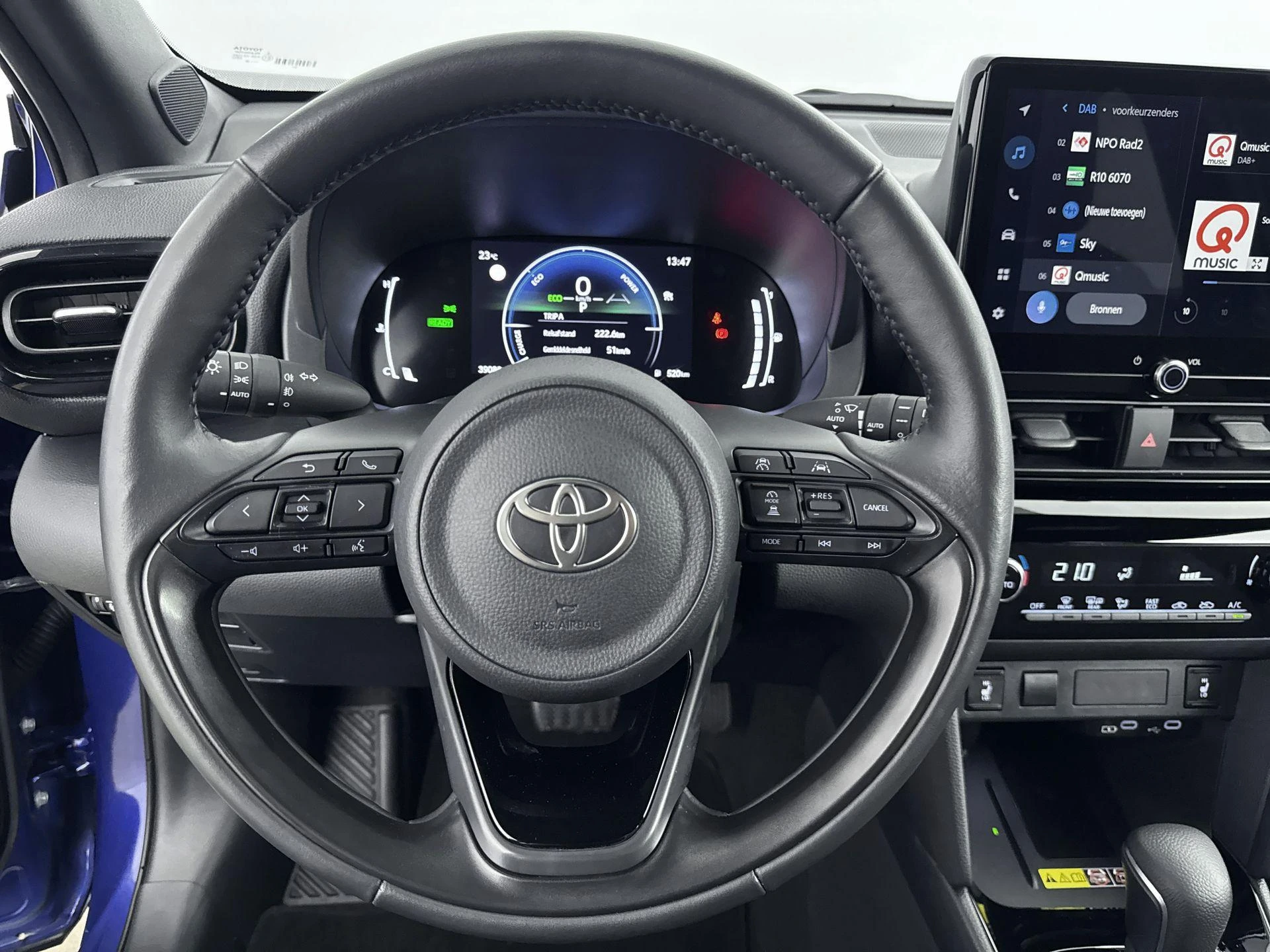 Toyota-Yaris Cross-image-9
