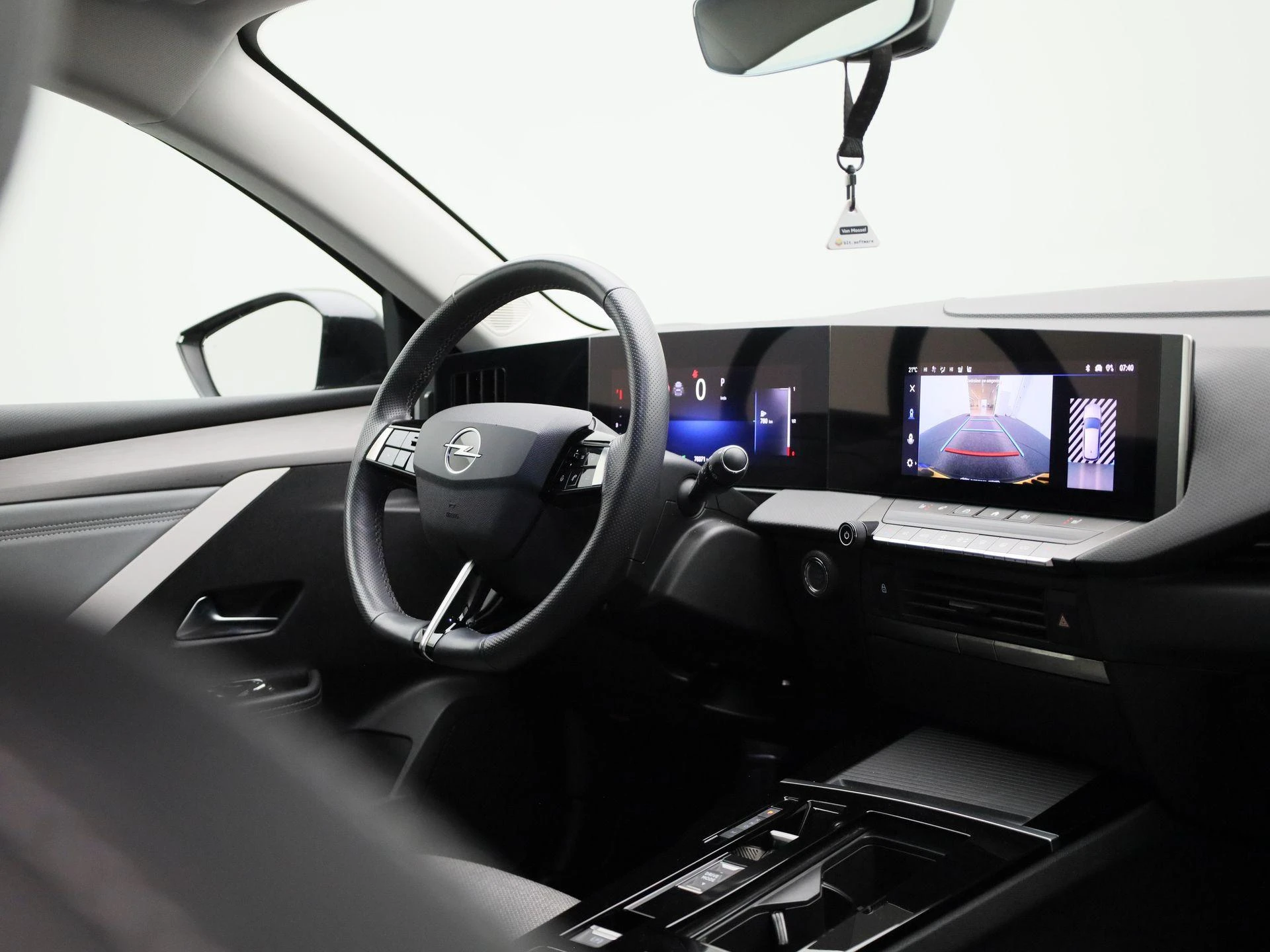 Opel-Astra-image-35