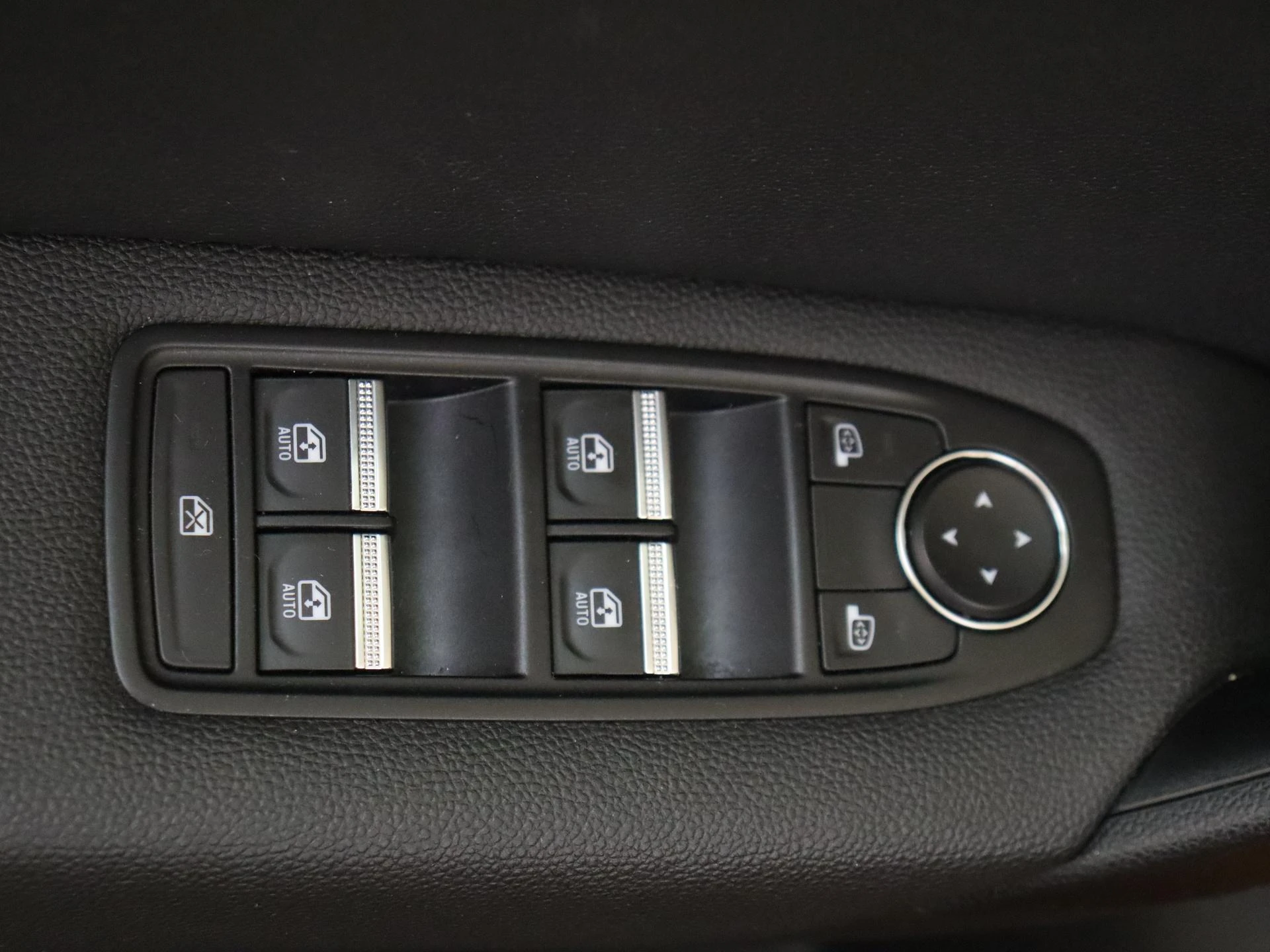 Renault-Captur-image-23
