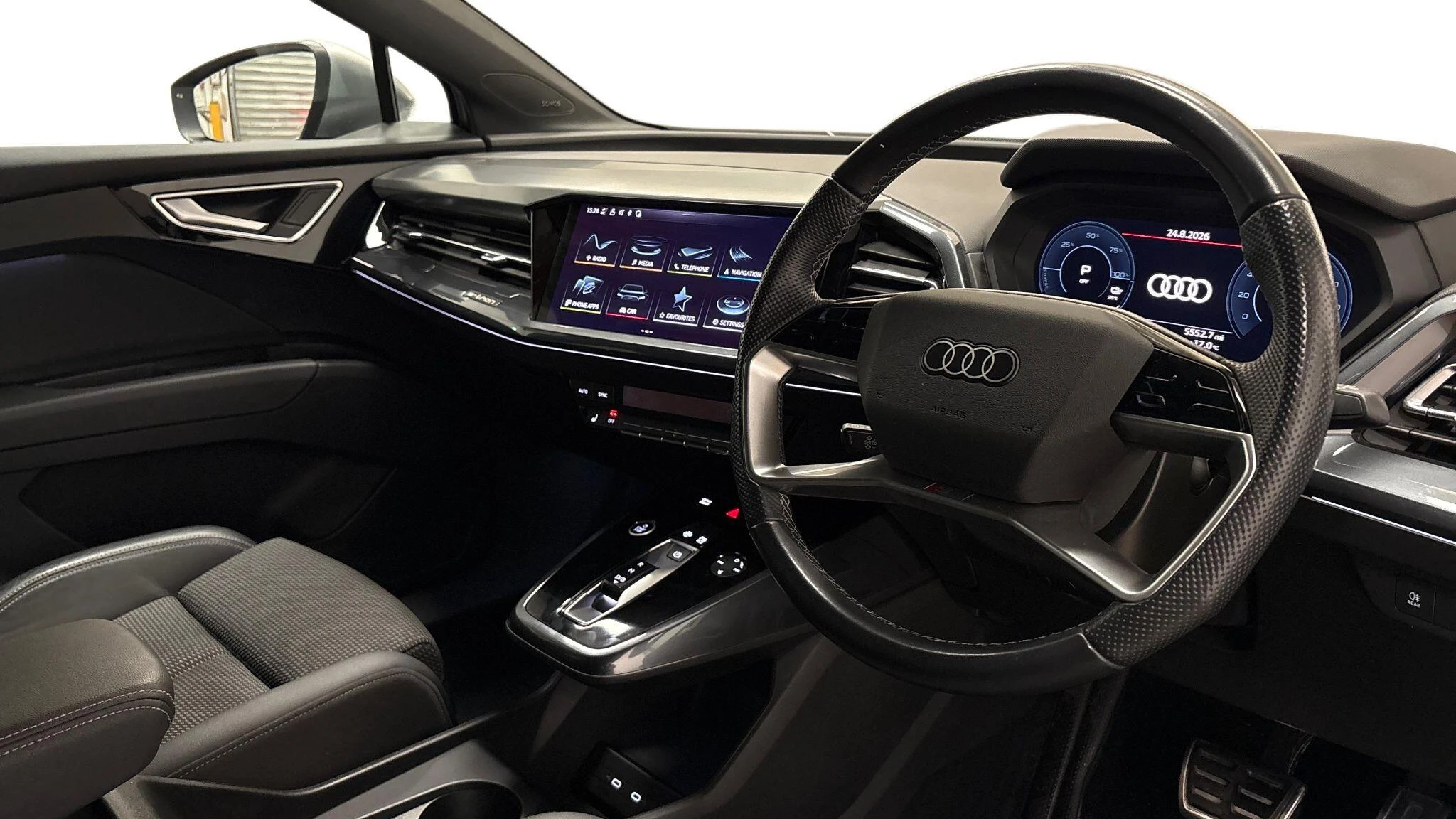 Audi-Q4 e-tron-image-33