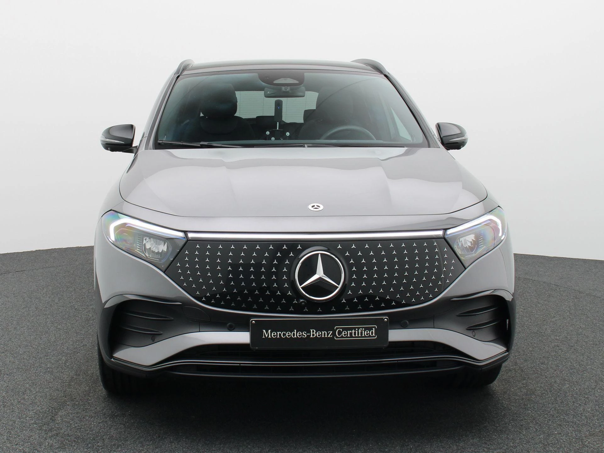 Mercedes-Benz EQA 250+ Star Edition + AMG + PANO DAK + BURMESTER + TREKHAAK + HEAD UP