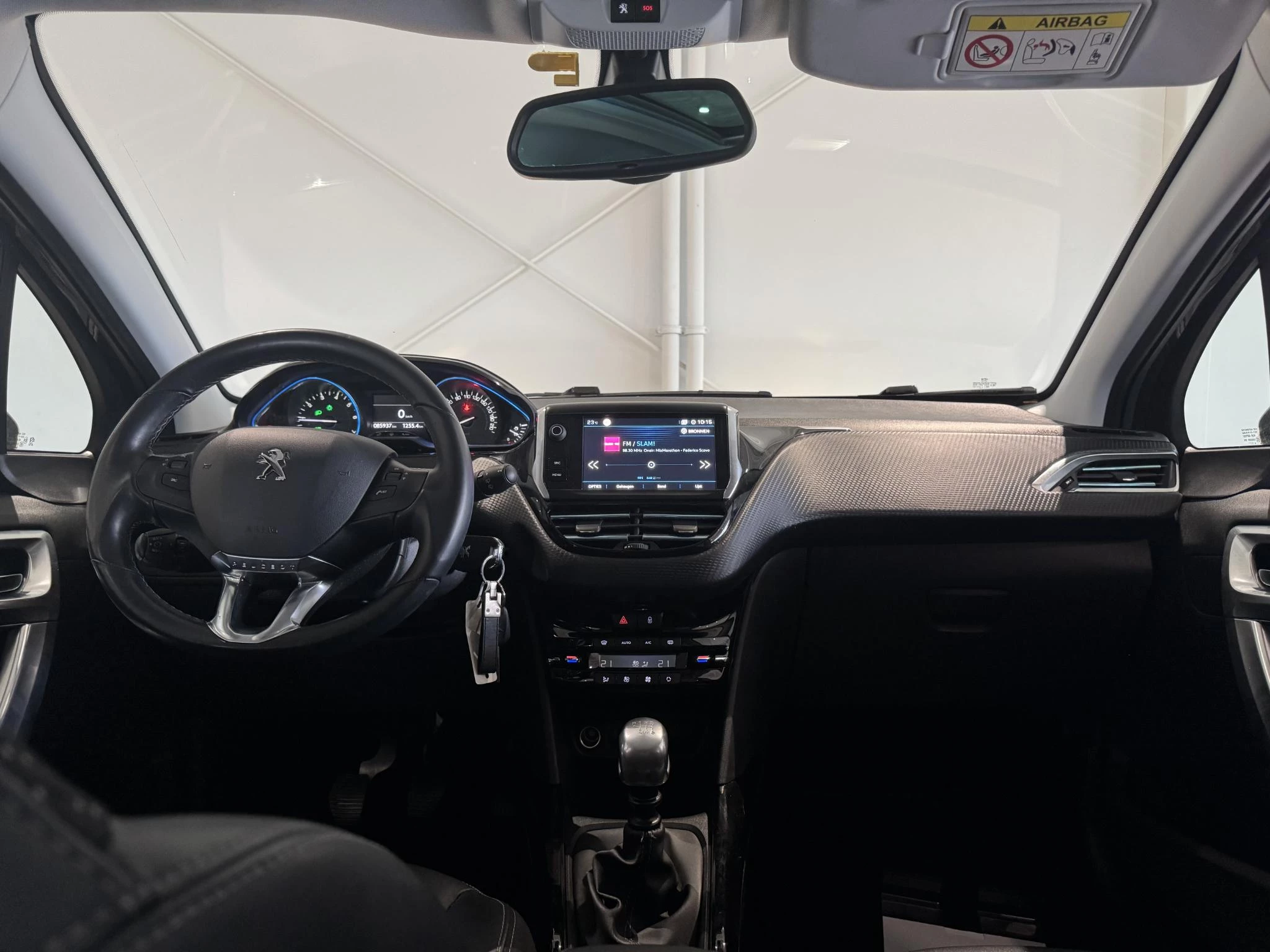 Peugeot-2008-image-8