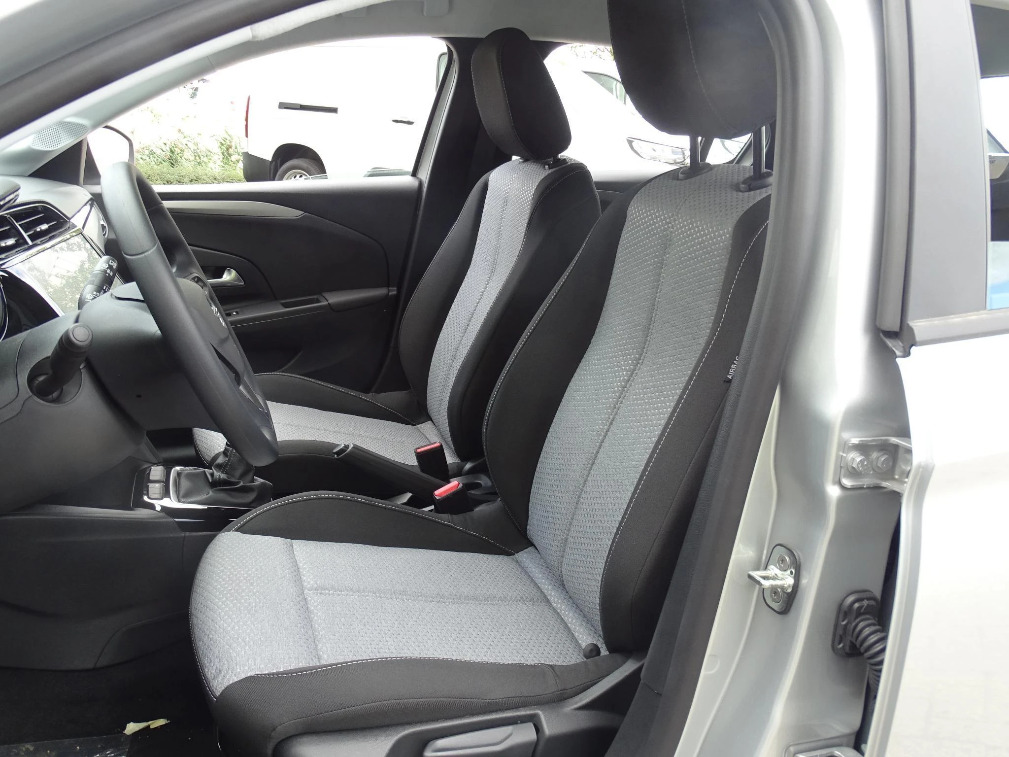 Opel-Corsa-image-10