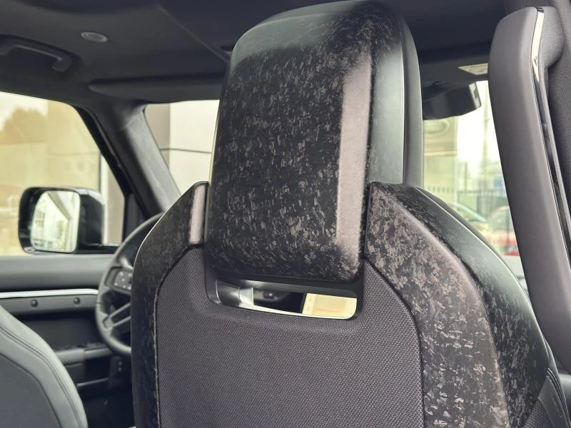 Land Rover Defender 110 P635 OCTA Black Edition AWD Auto. 26MY