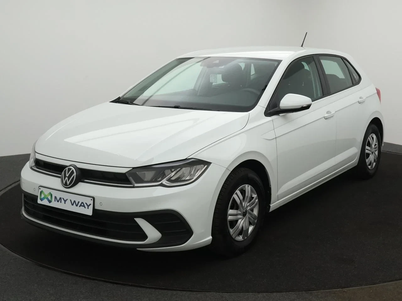 Volkswagen-Polo-image-0