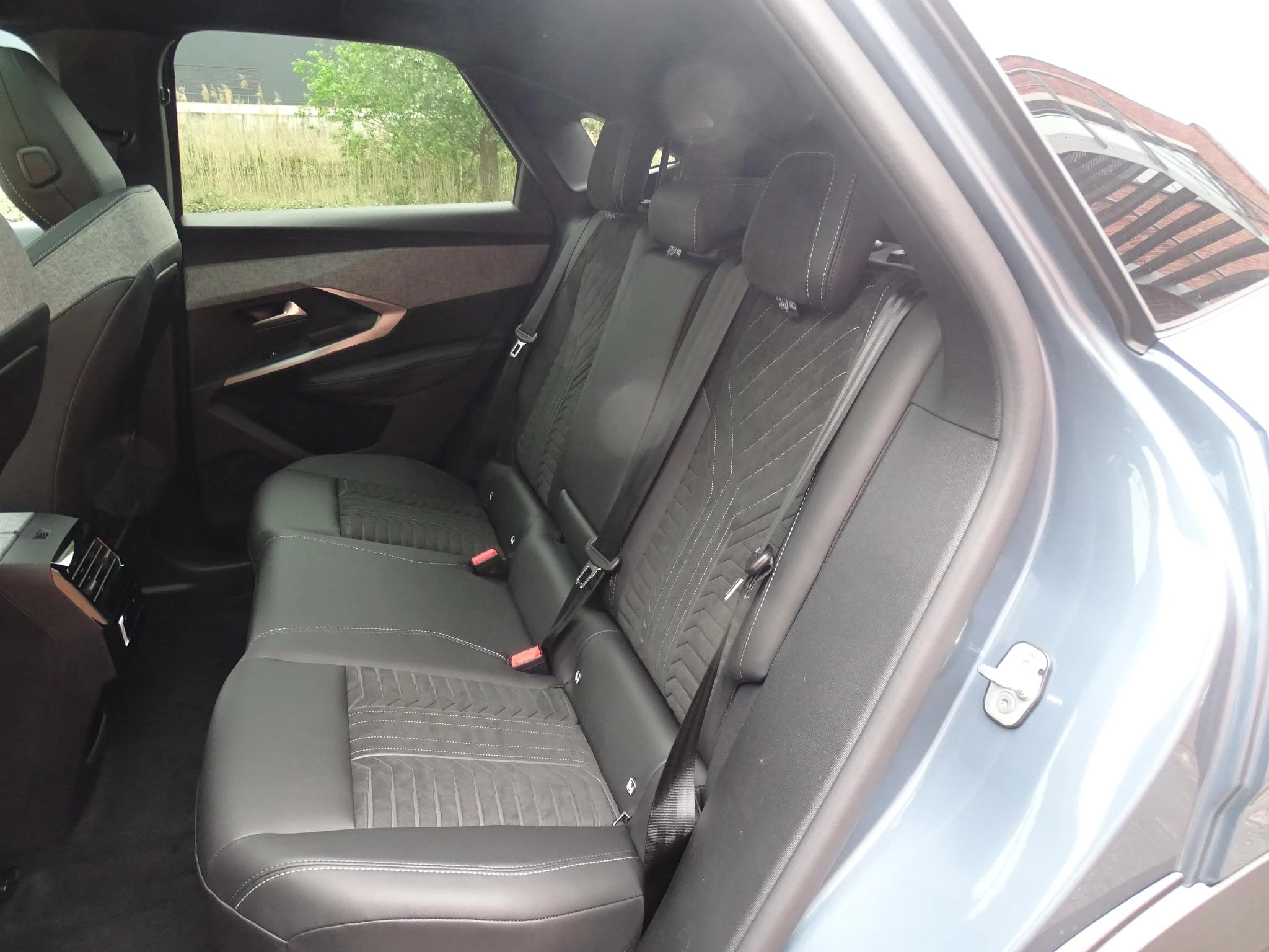 Peugeot 3008 1.2 Hybrid 145 GT+alcantara+pano dak