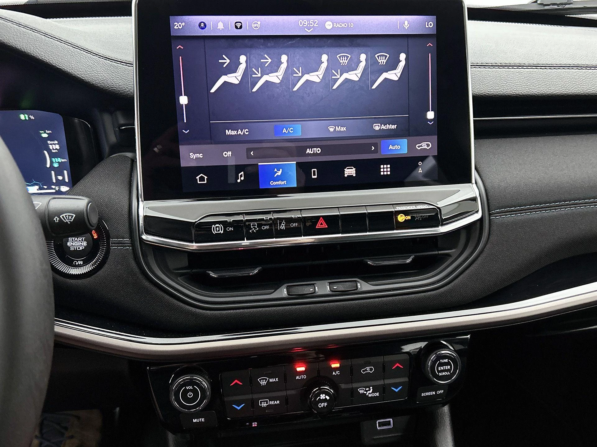 Jeep Compass 4xe 240 Plug-in Hybrid Electric Upland