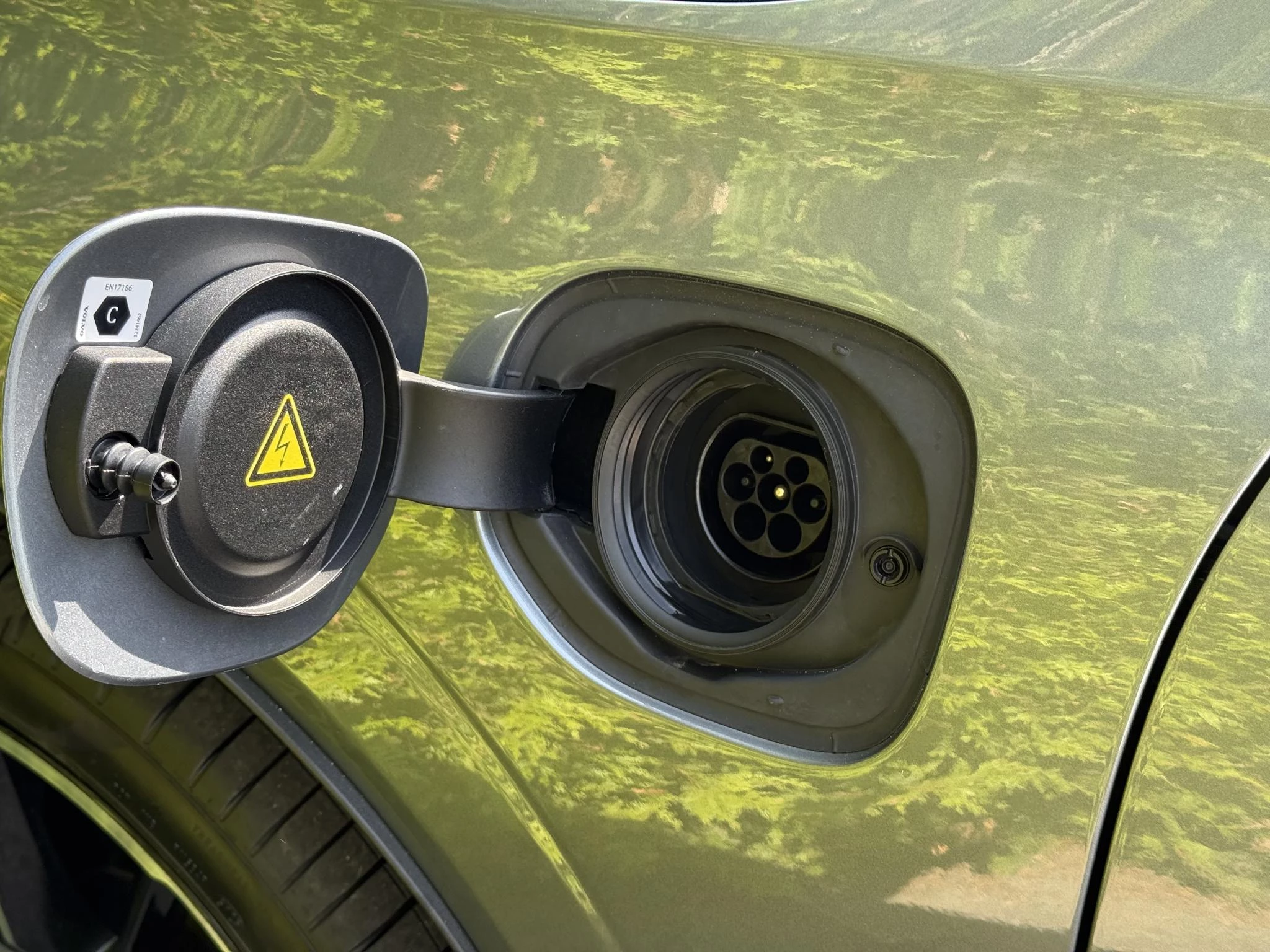 Volvo-XC60-image-18