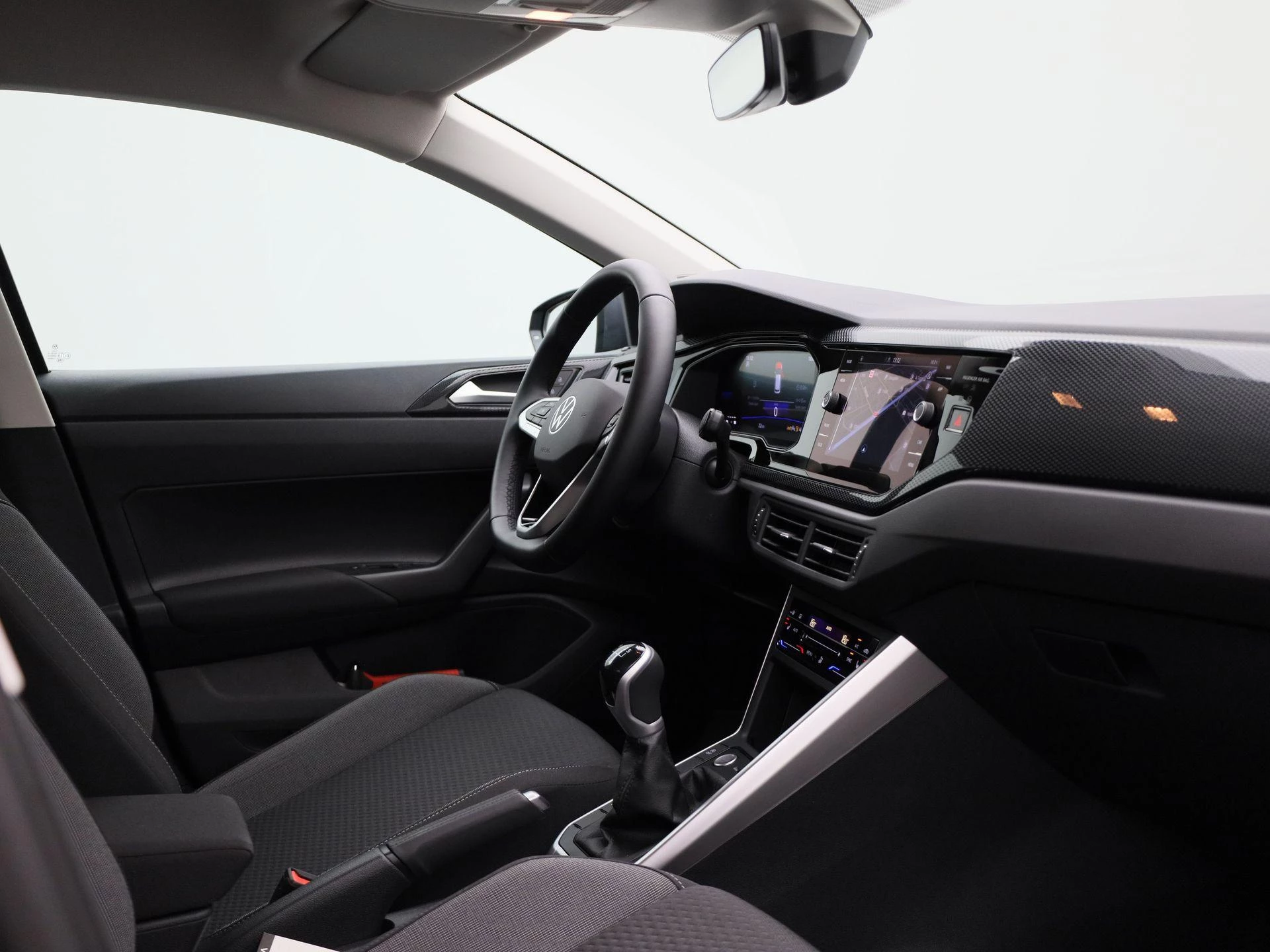 Volkswagen-Polo-image-31