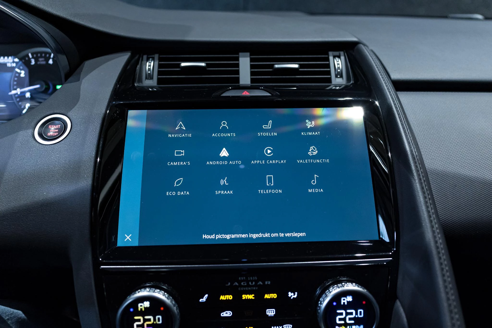 Jaguar-E-PACE-image-22