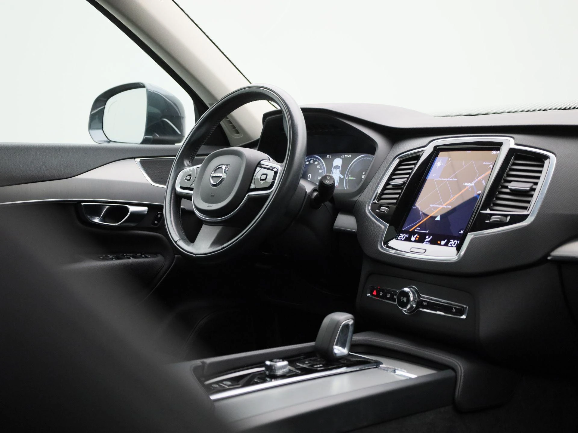 Volvo-XC90-image-39