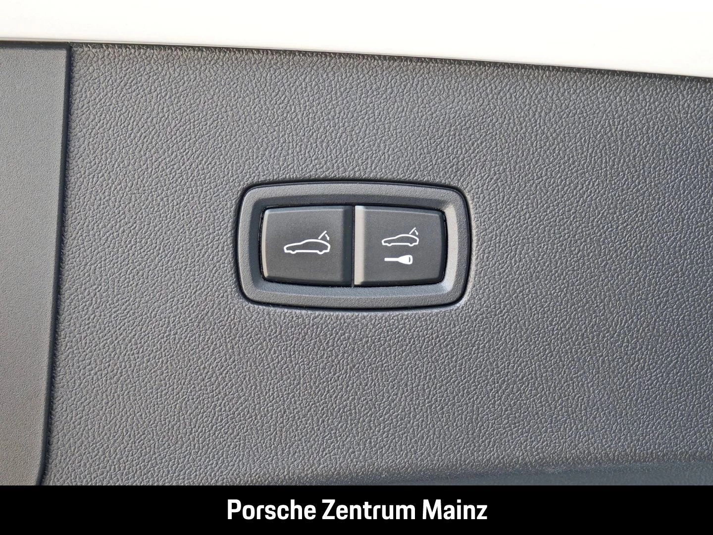 Porsche Cayenne E-Hybrid Coupe InnoDrive Head-Up BOSE -